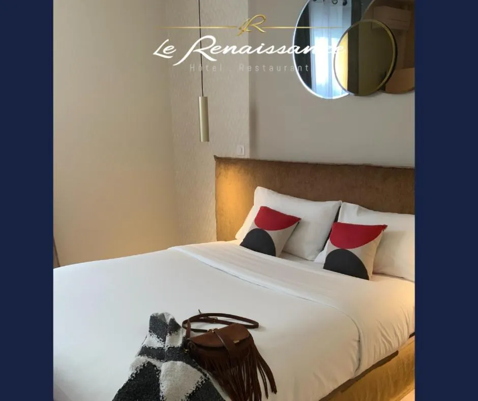 Bed in Le Renaissance