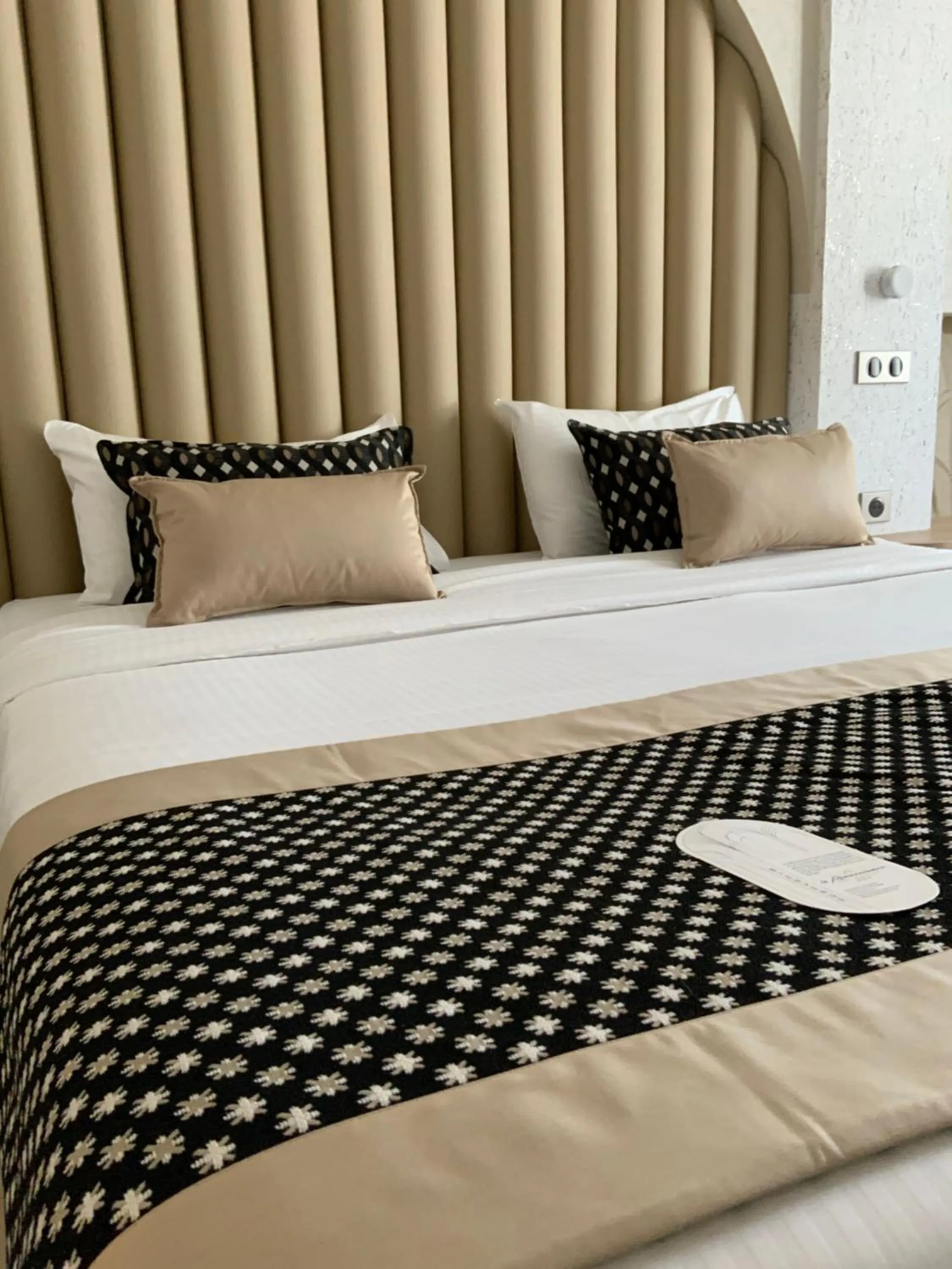 Bed in Le Renaissance