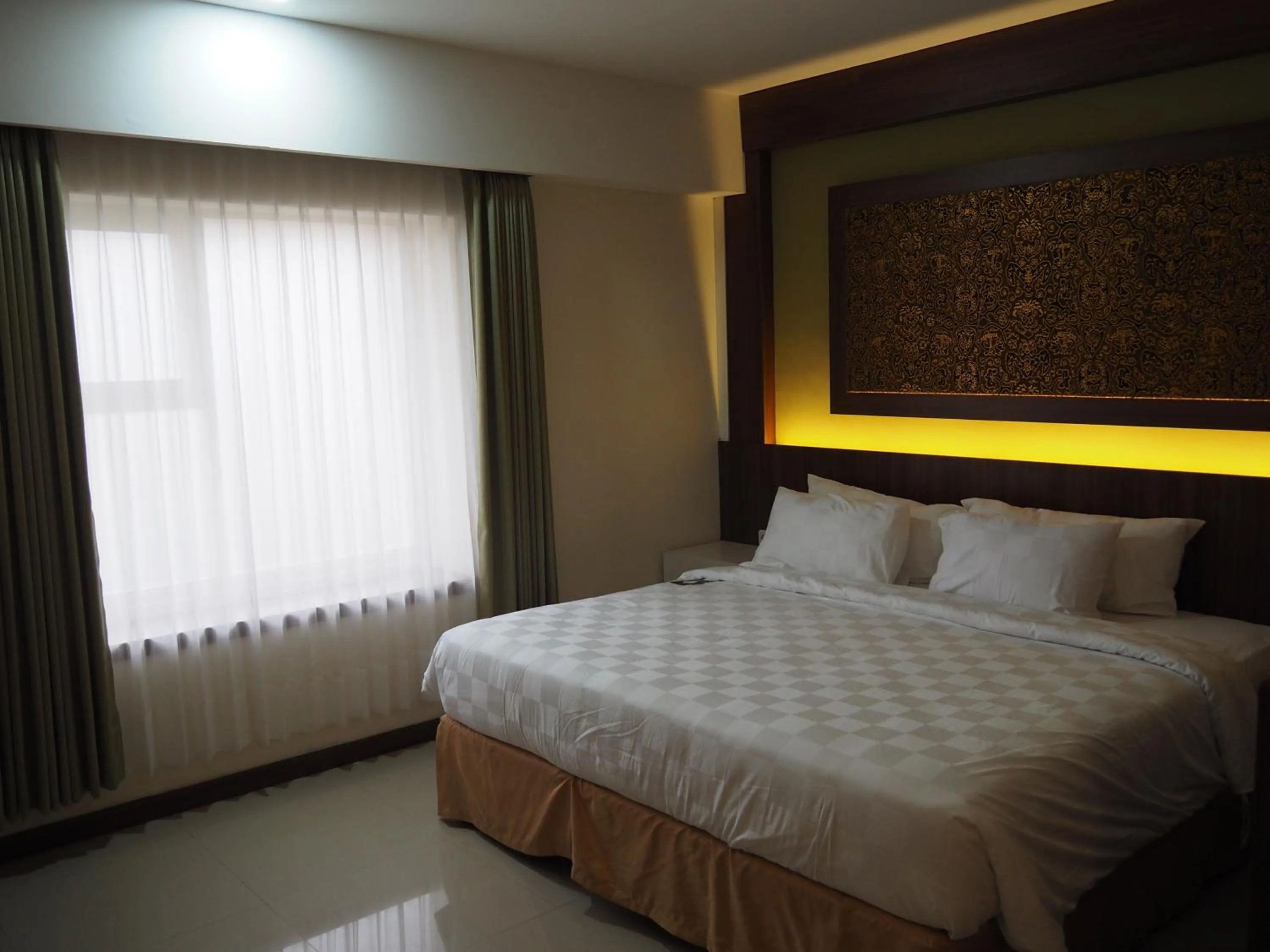 Bed in Luminor Hotel Banyuwangi By WH