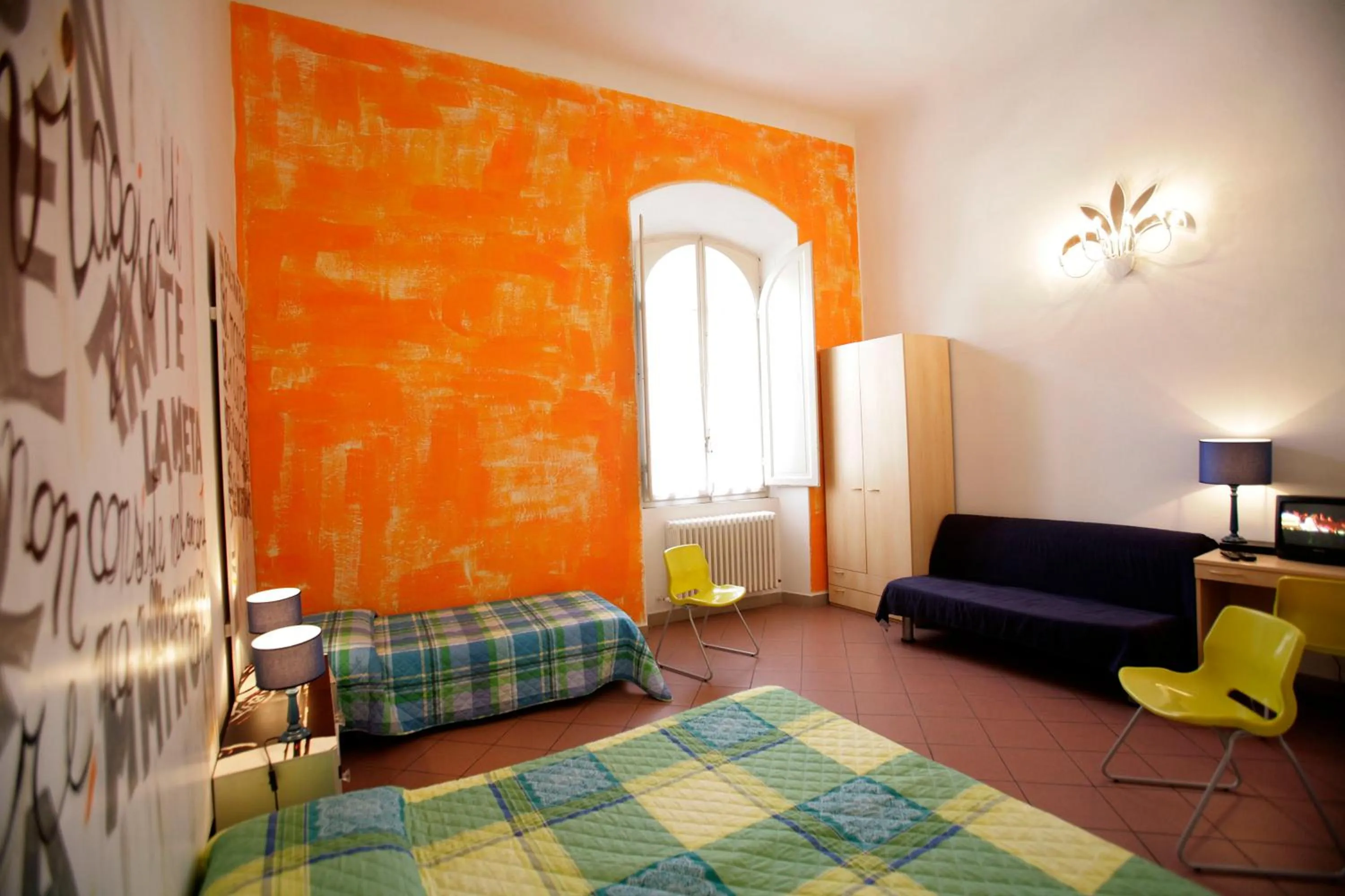 Seating area, Bed in B&B Le Lupe