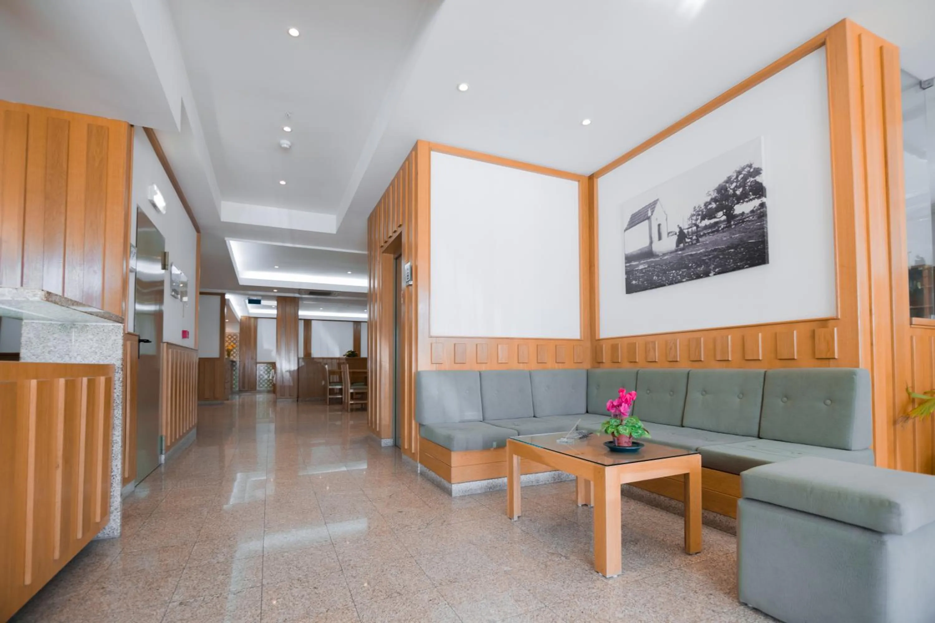 Area and facilities in Hotel Peregrinos de Fatima by Umbral