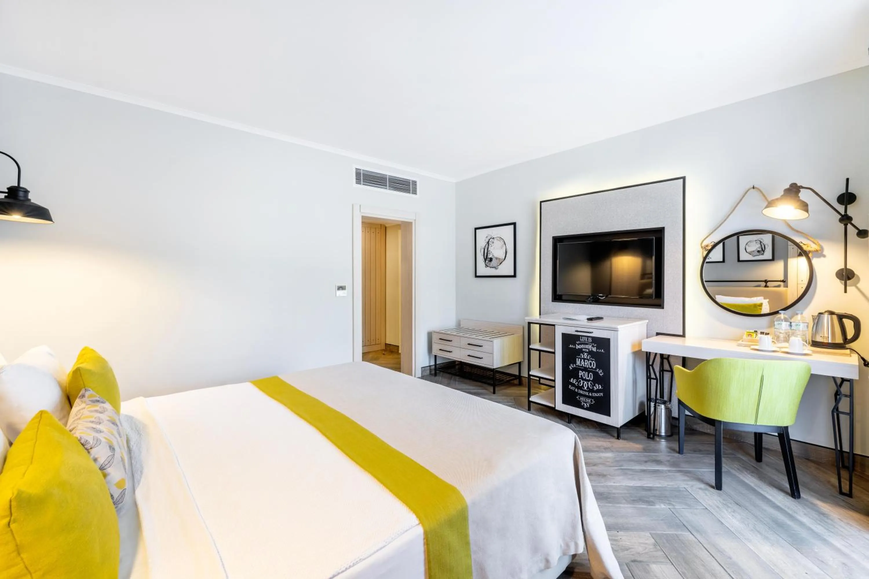 Photo of the whole room, Bed in Club Marco Polo - Premium All Inclusive