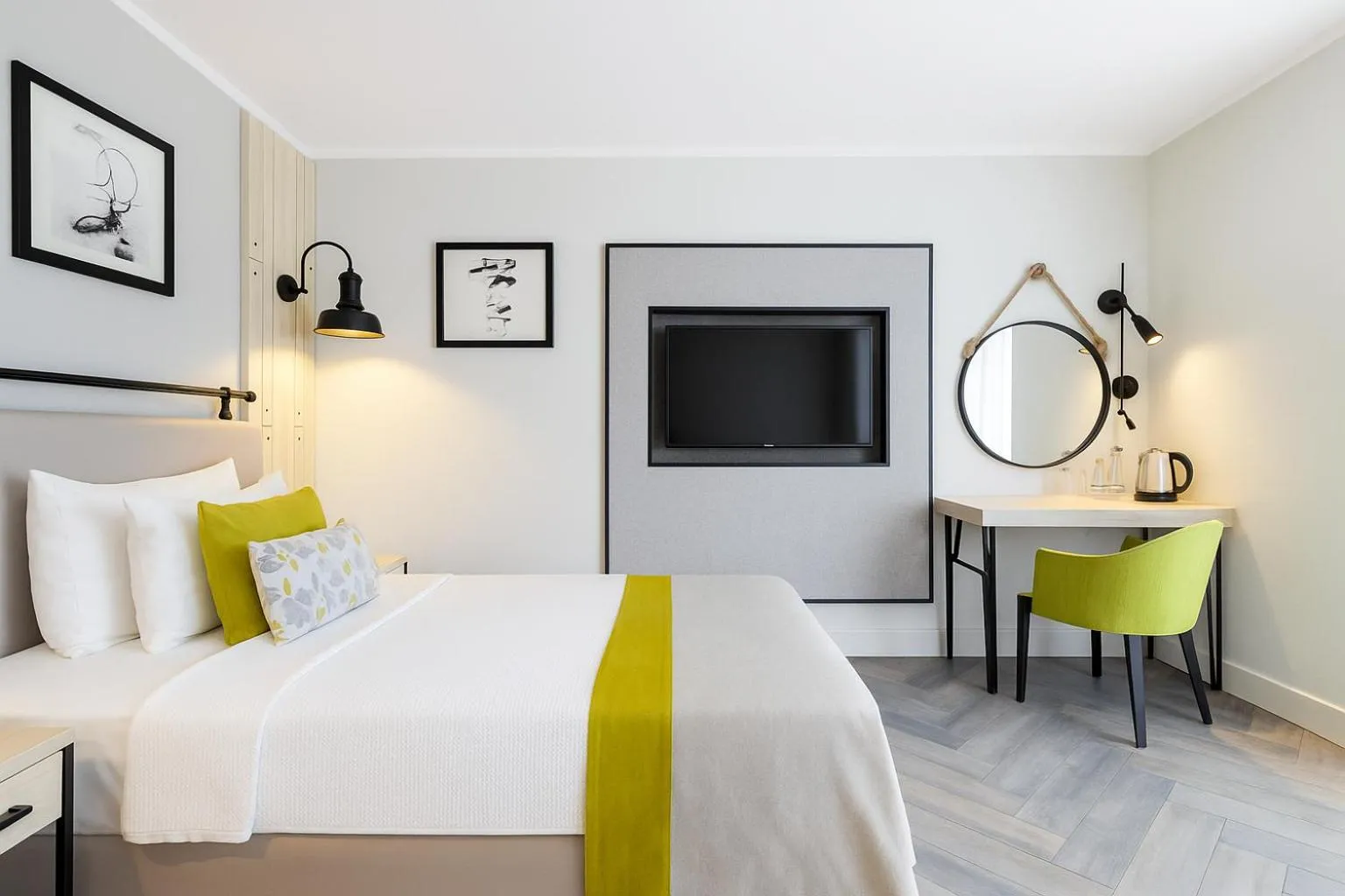 Bedroom, Bed in Club Marco Polo - Premium All Inclusive