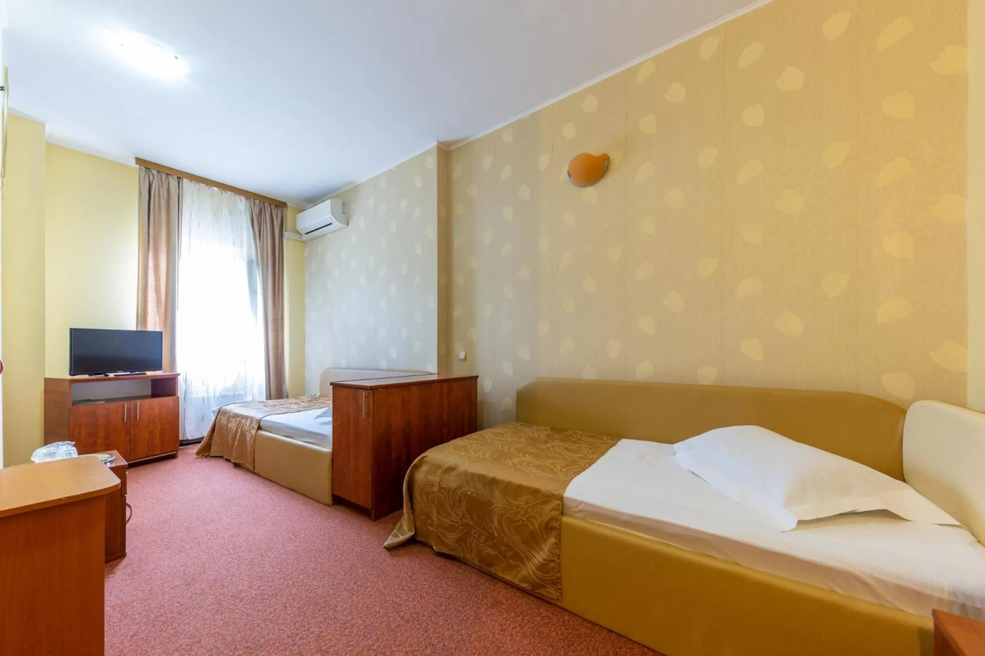 Bed in Hotel Amphitryon