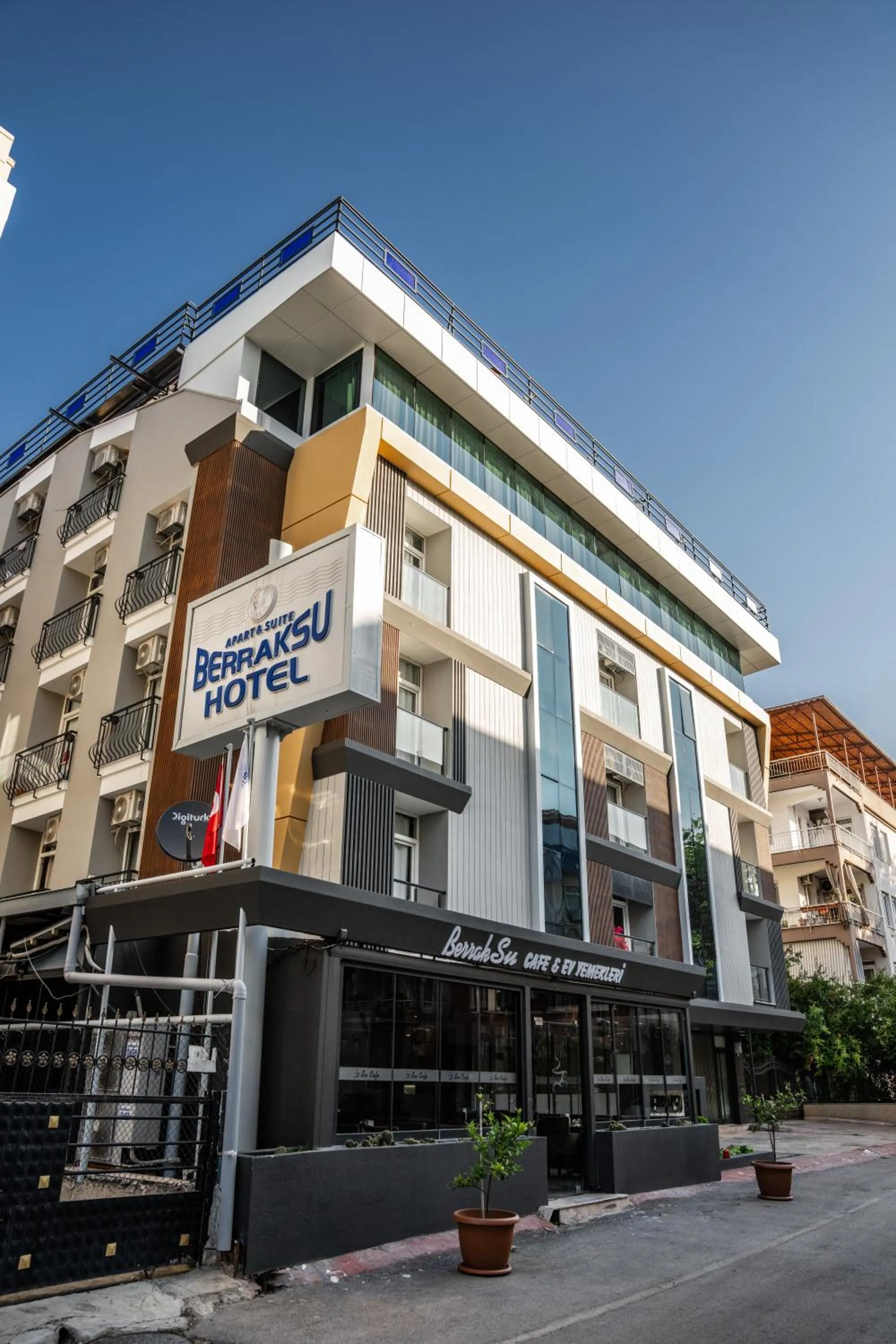 Property building in Berrak Su Hotel