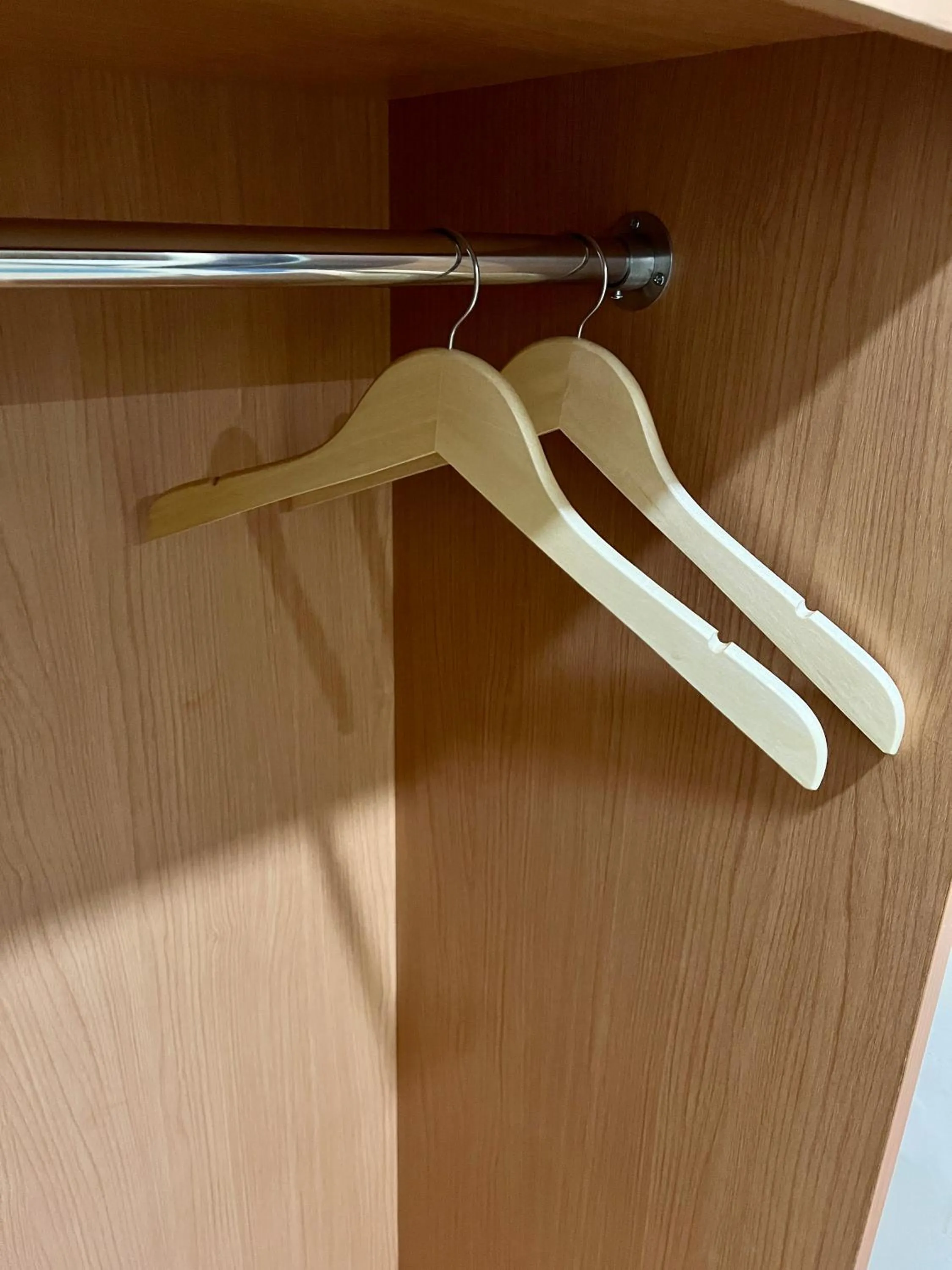 wardrobe in Aurora Hotel Siliwangi