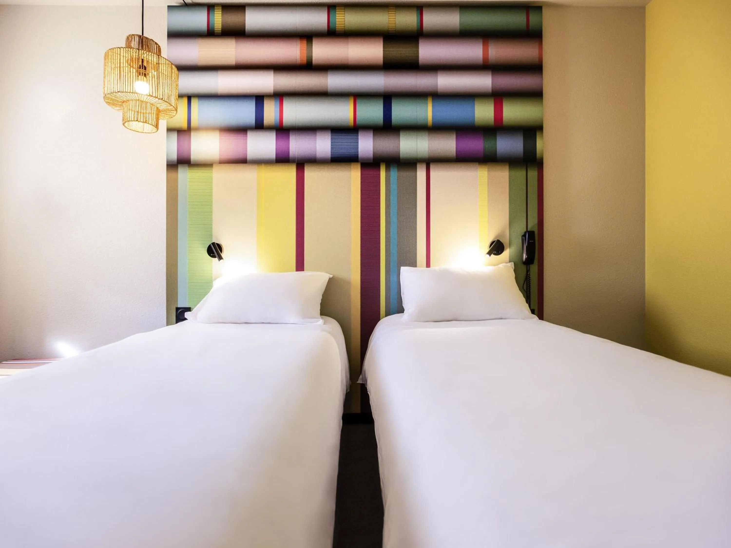 Bedroom, Bed in ibis Styles Perpignan Centre Gare