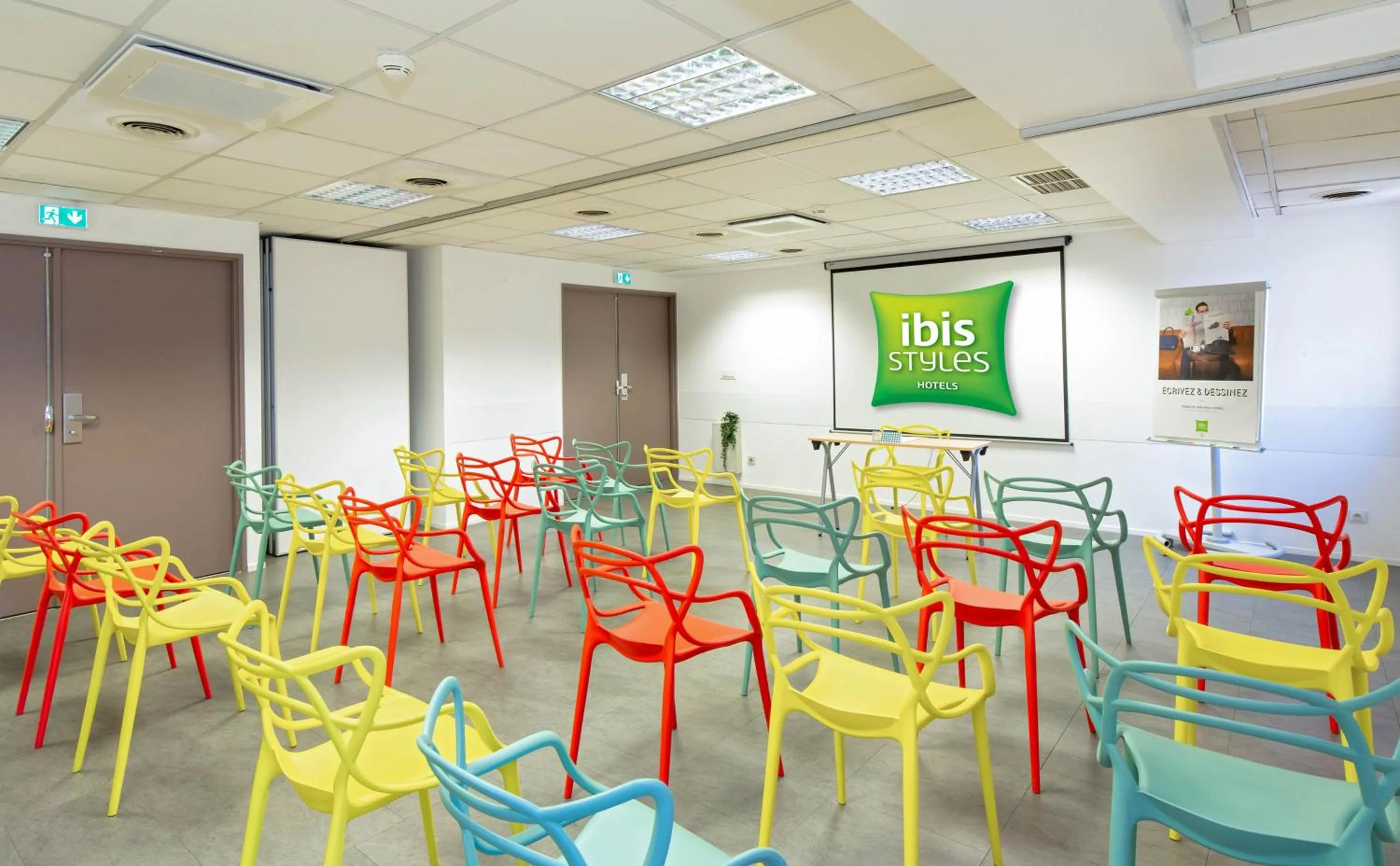Meeting/conference room in ibis Styles Perpignan Centre Gare