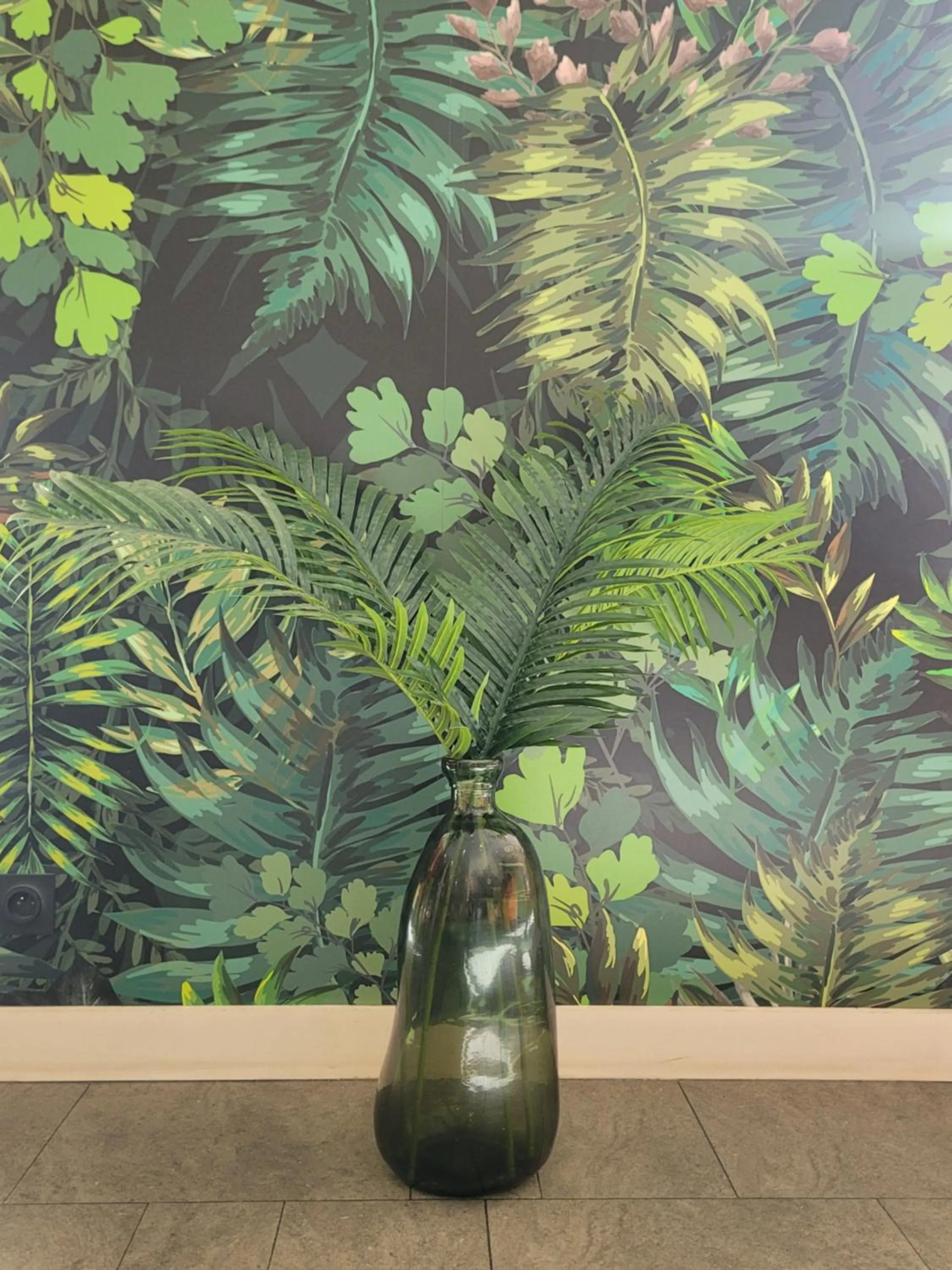 Decorative detail in ibis Styles Perpignan Centre Gare