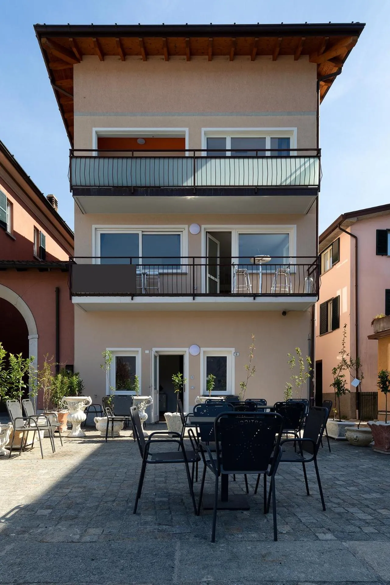 Property building in Marina Apartments