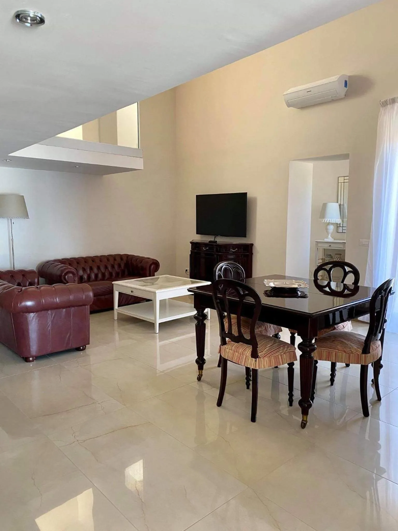 Communal lounge/ TV room in Santa Lucia B&B