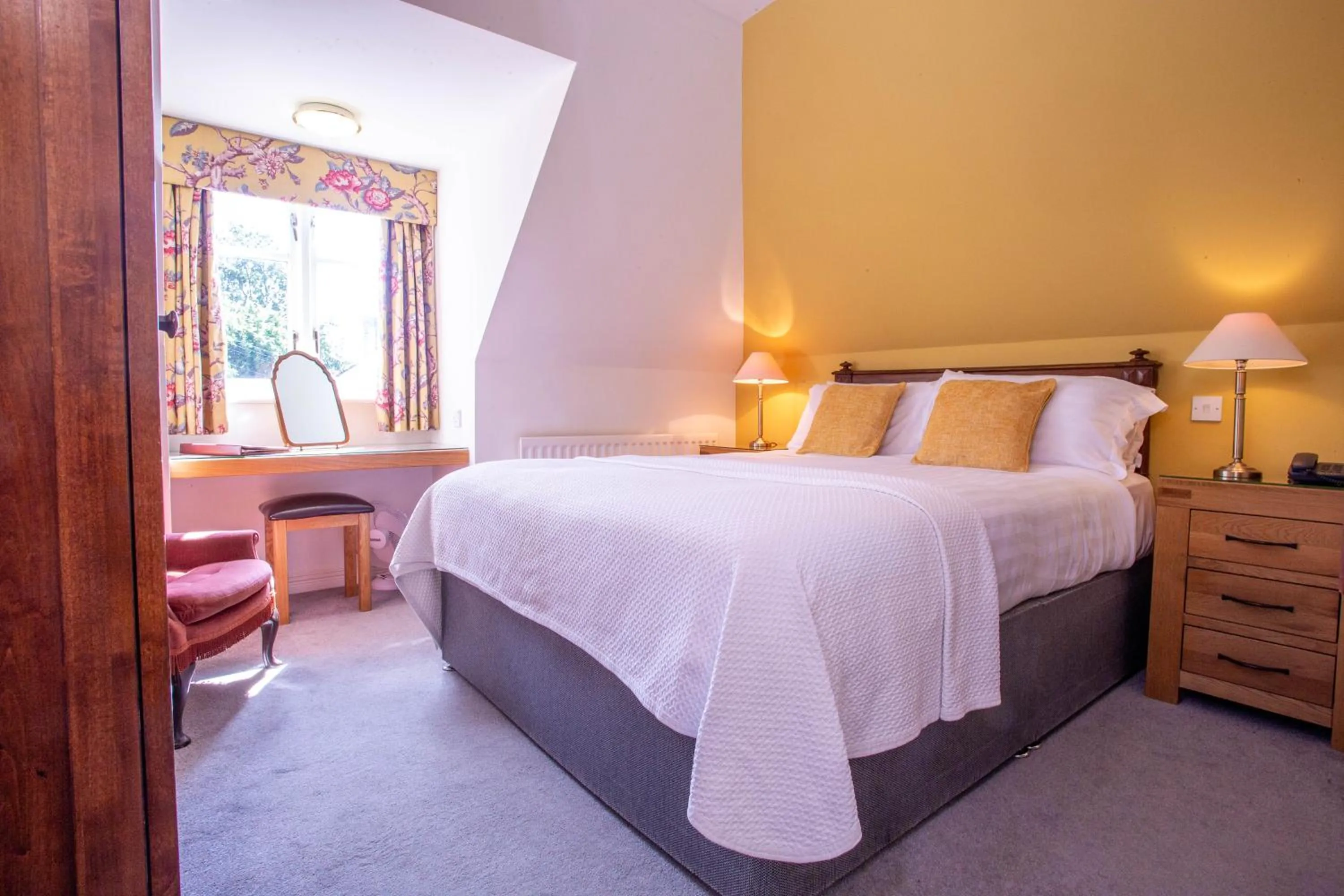 Bedroom, Bed in Diglis House Hotel