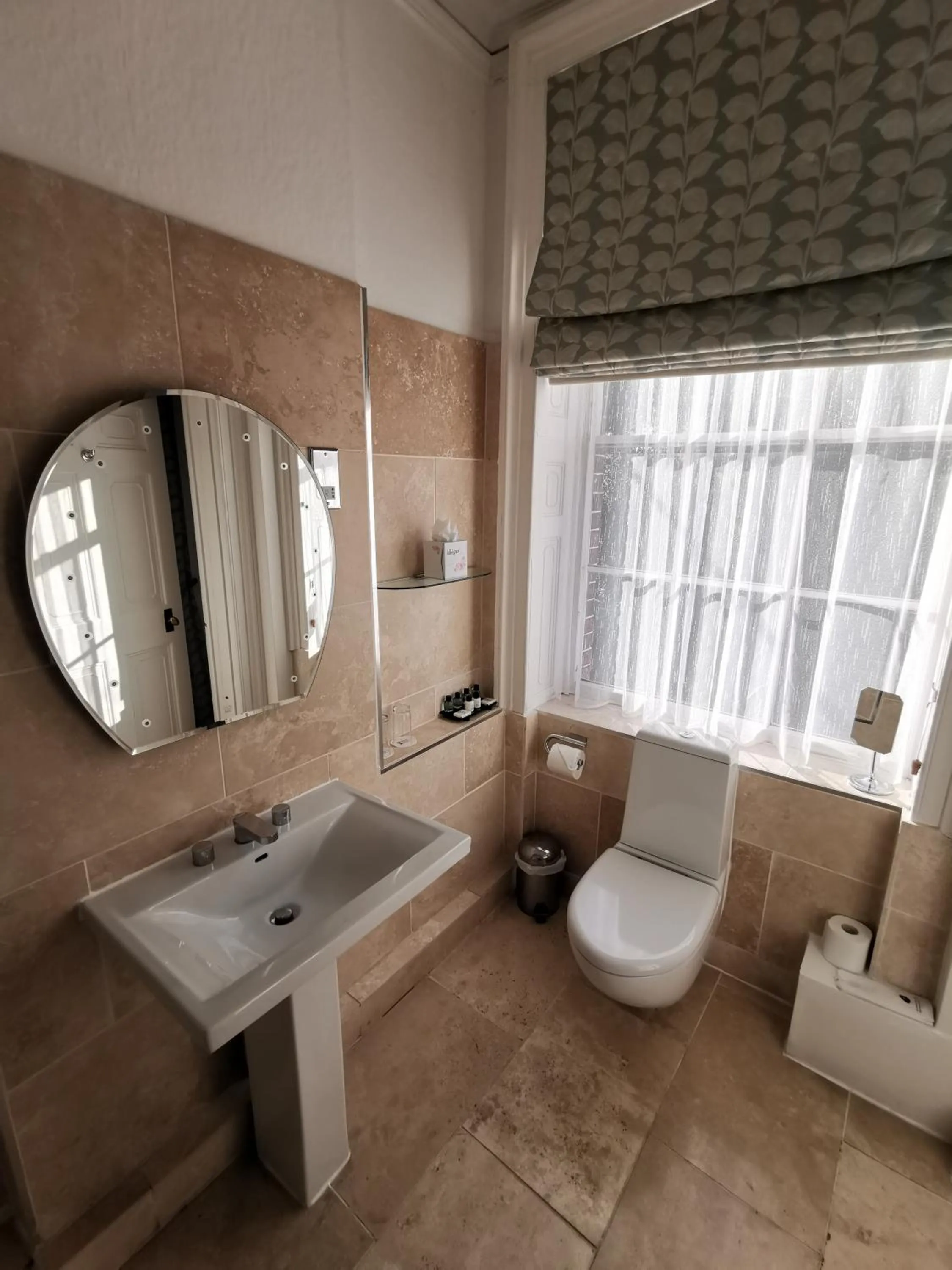 Bathroom in Diglis House Hotel