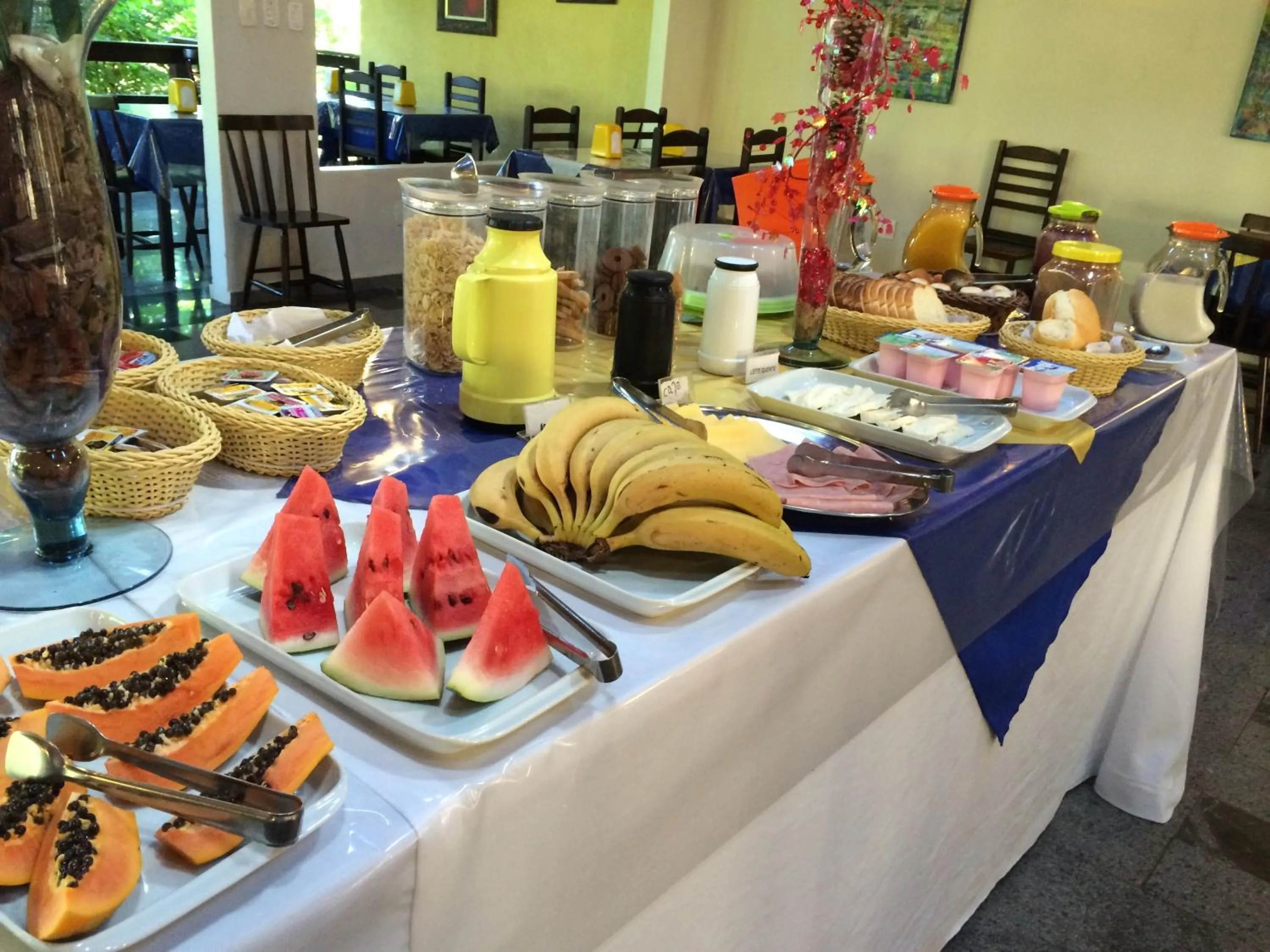 Restaurant/places to eat in Hotel da Ilha