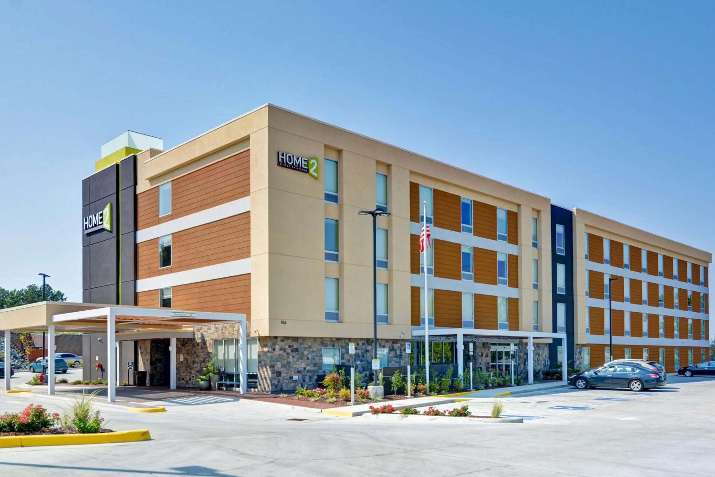 Property building in Home2 Suites By Hilton Hot Springs