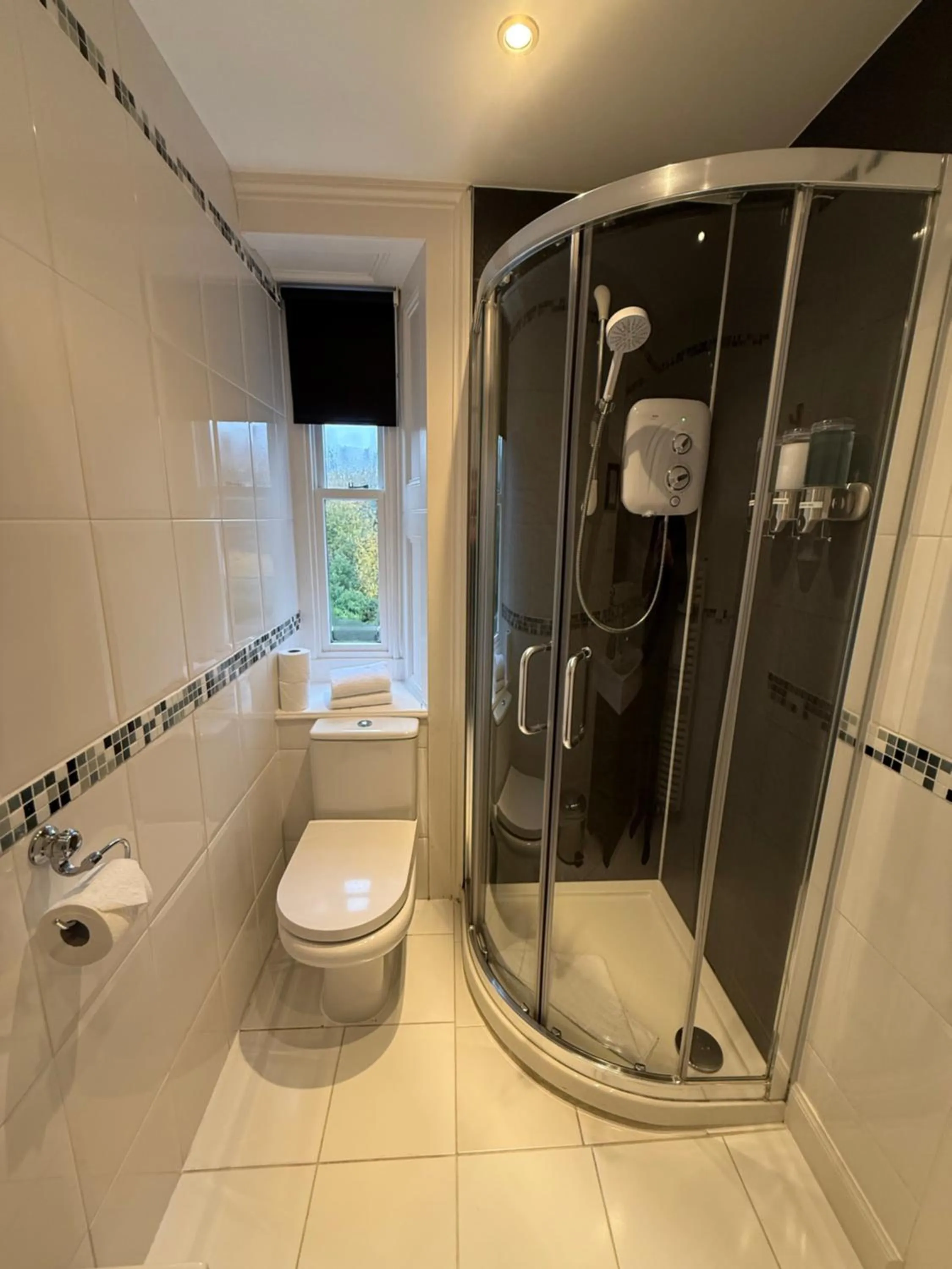 Bathroom in Craigatin House & Courtyard