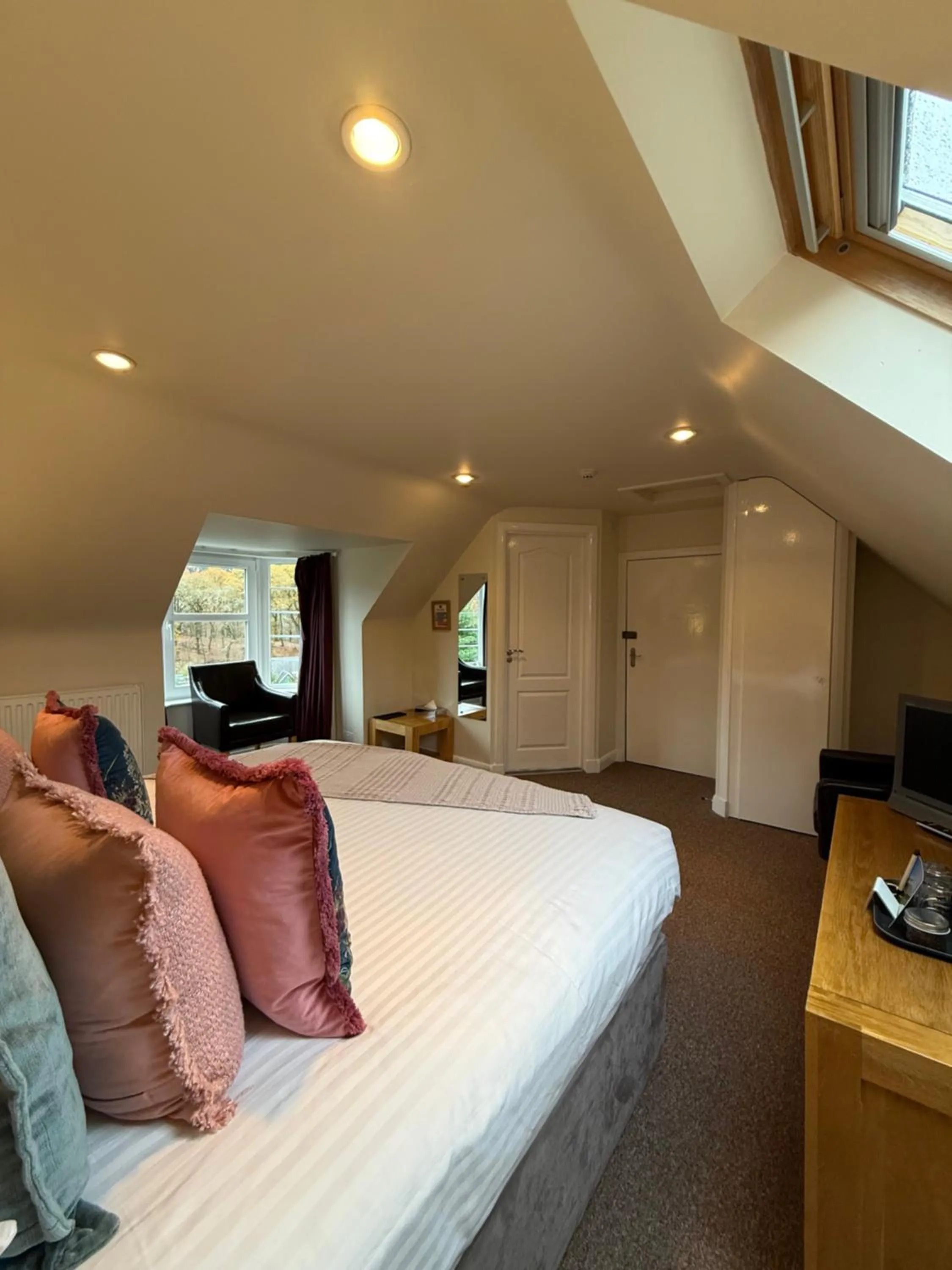 Bed in Craigatin House & Courtyard