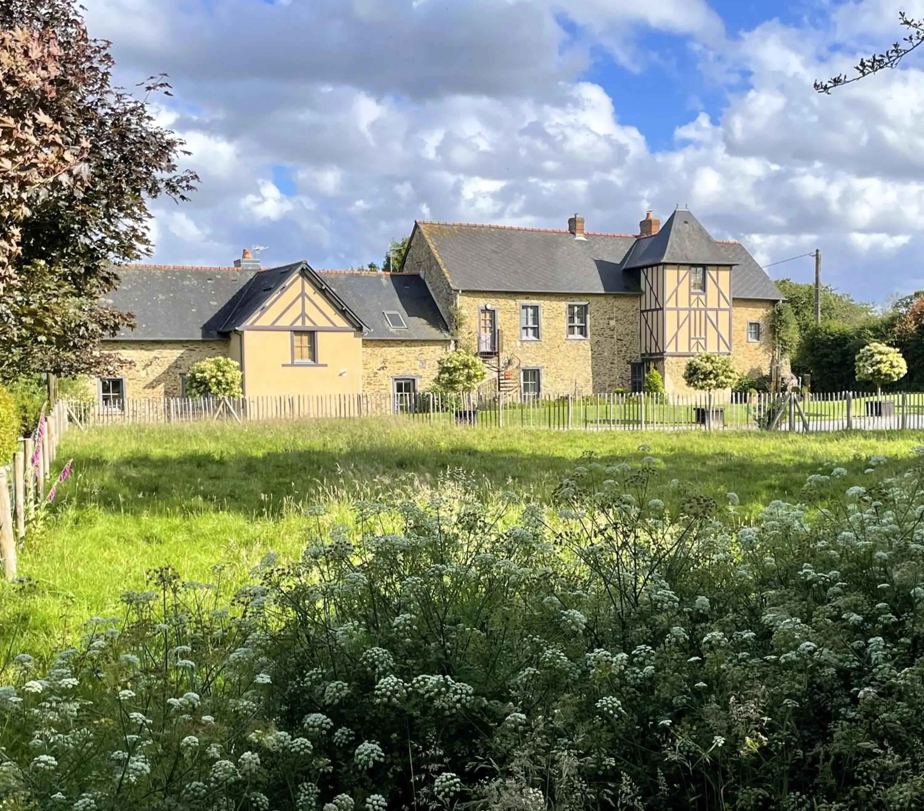 Appart' d'hôtes , ch et gîte au Manoir de la Haute Pilais Appart' d'hôtes , ch et gîte au Manoir de la Haute Pilais