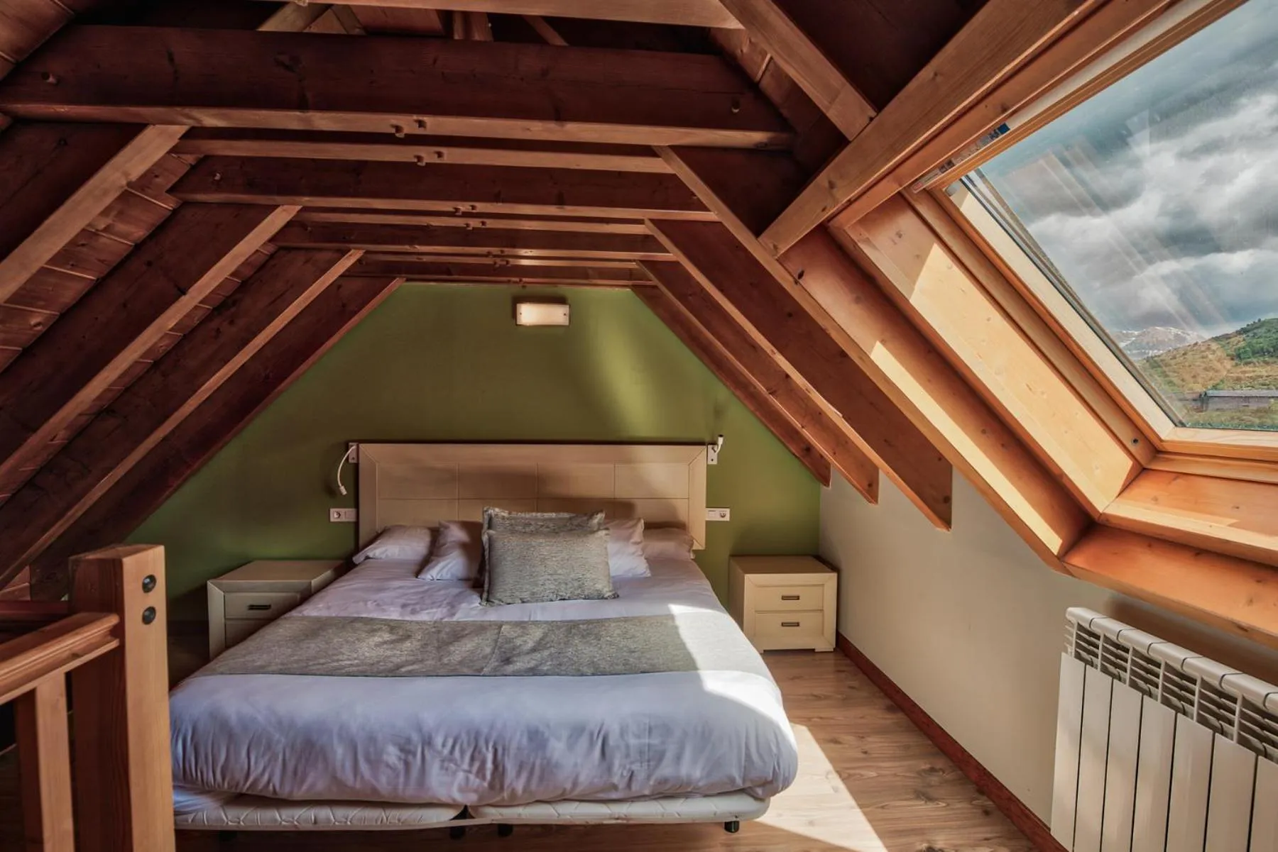 Photo of the whole room, Bed in Apartahotel Tres Quiñones