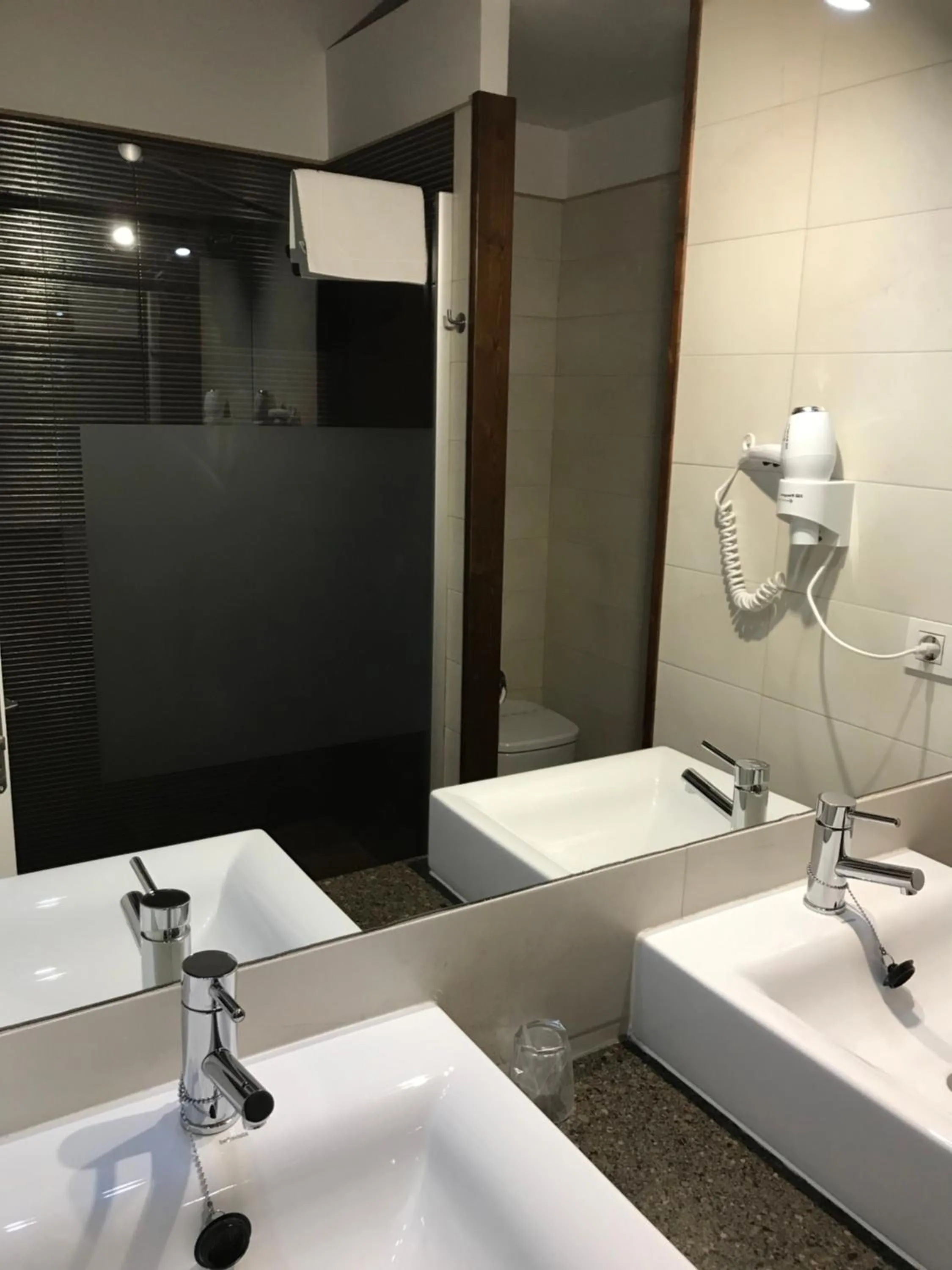 Bathroom in Apartahotel Tres Quiñones