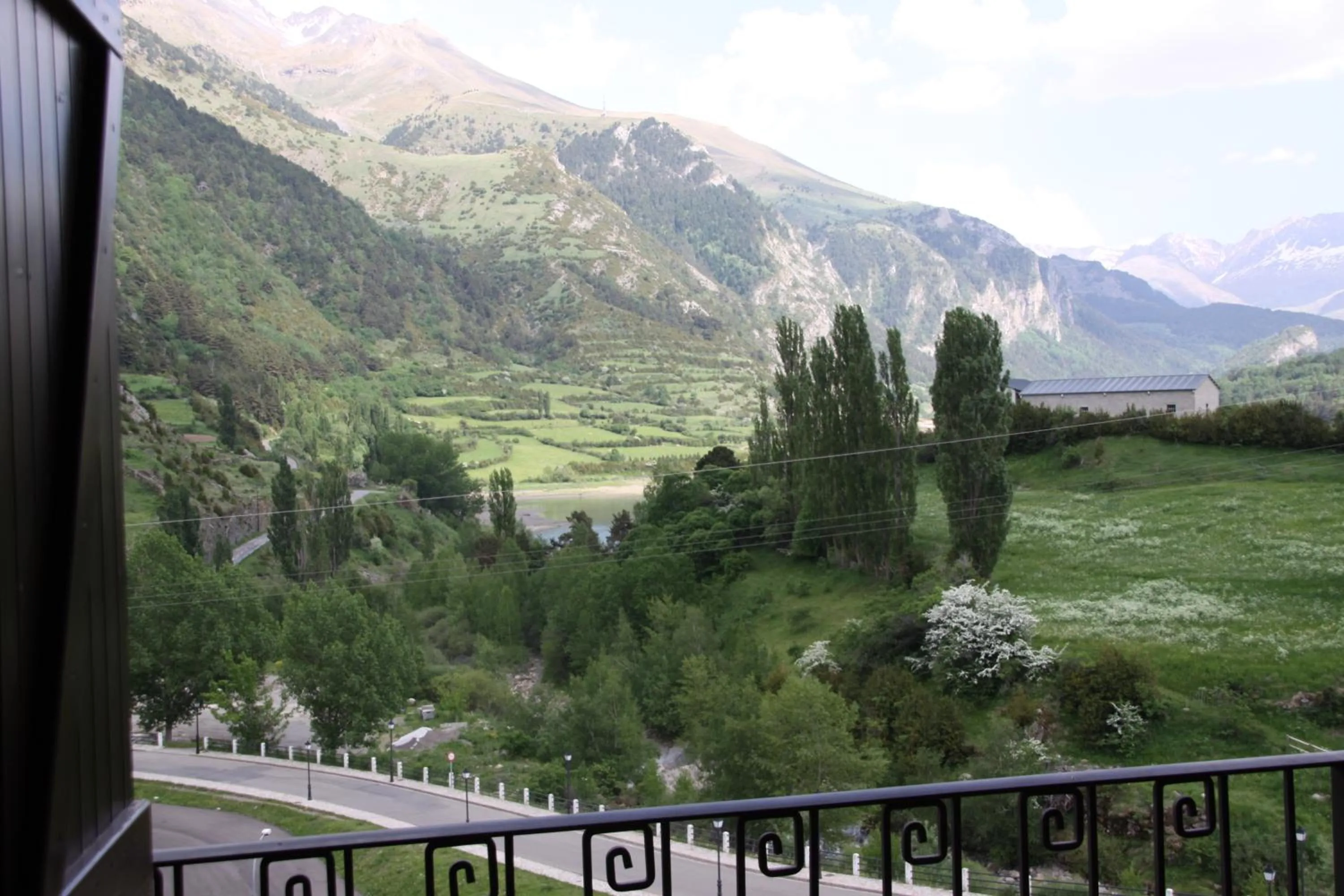 Photo of the whole room in Apartahotel Tres Quiñones