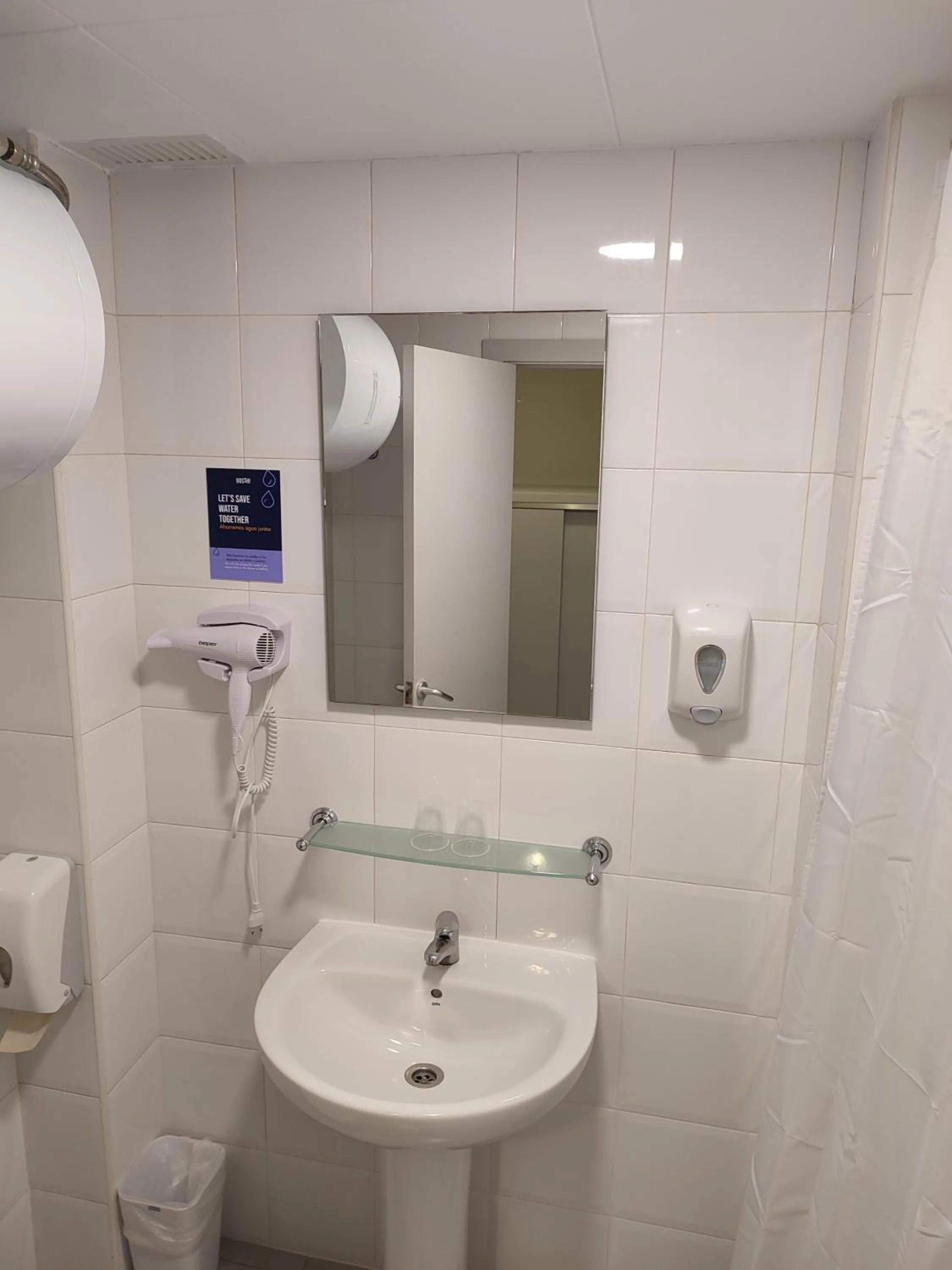 Shower in Hotel Blauet by Bossh! Hotels