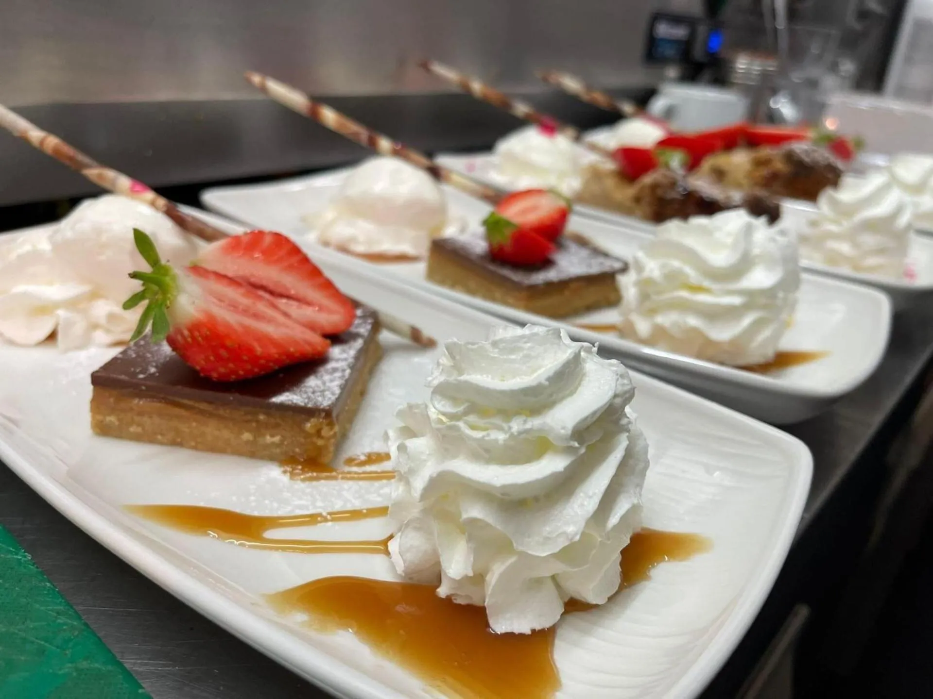 Food and drinks in Kings Park Hotel