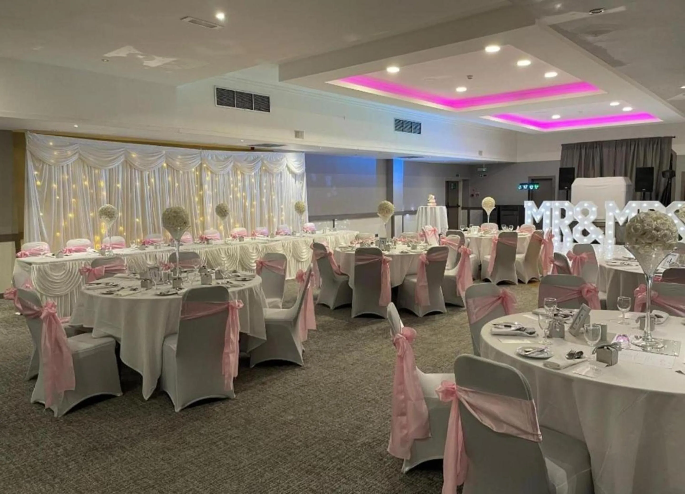 Banquet/Function facilities in Kings Park Hotel