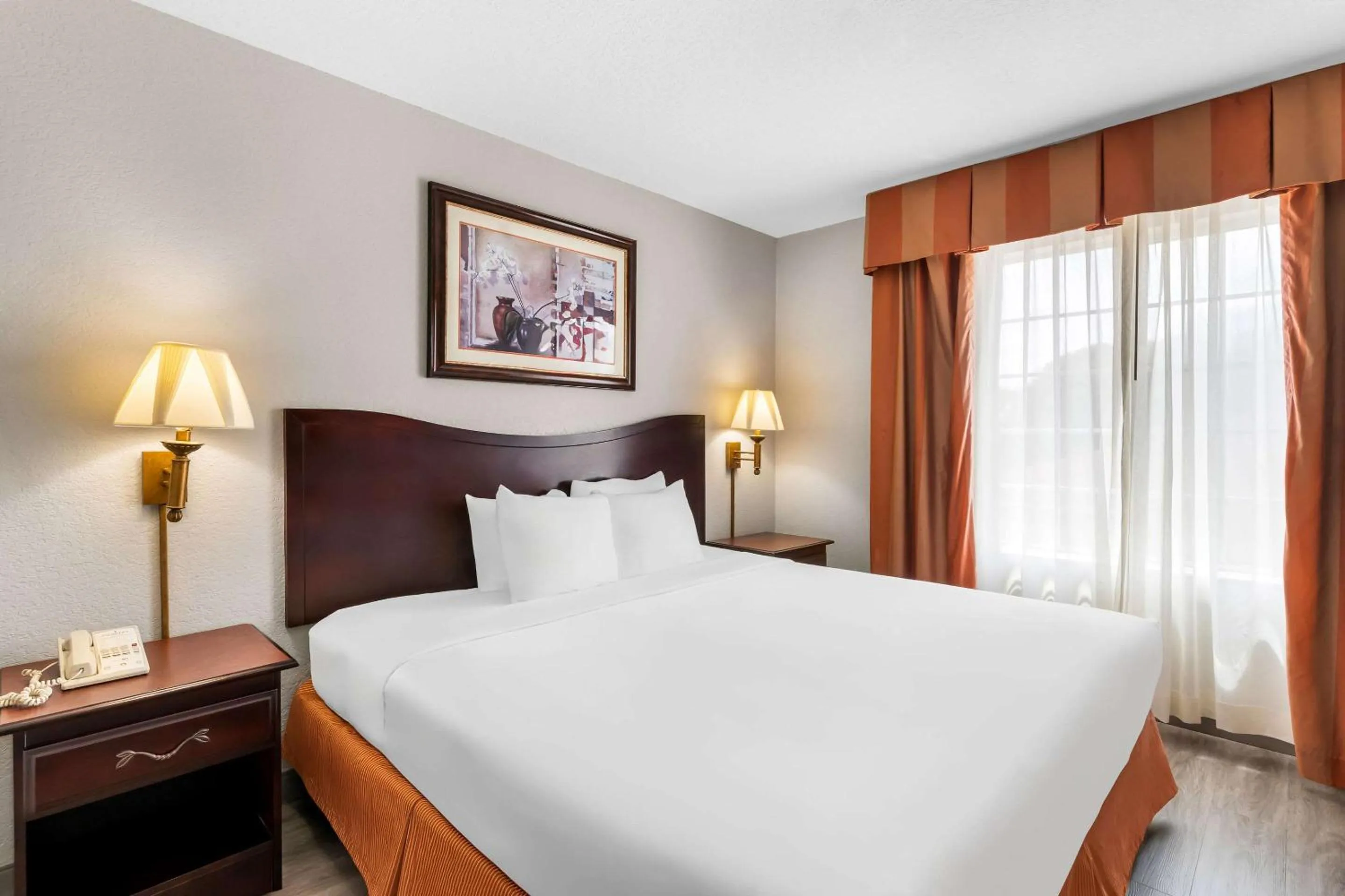 Bedroom, Bed in Country Inn & Suites by Radisson, Hot Springs, AR