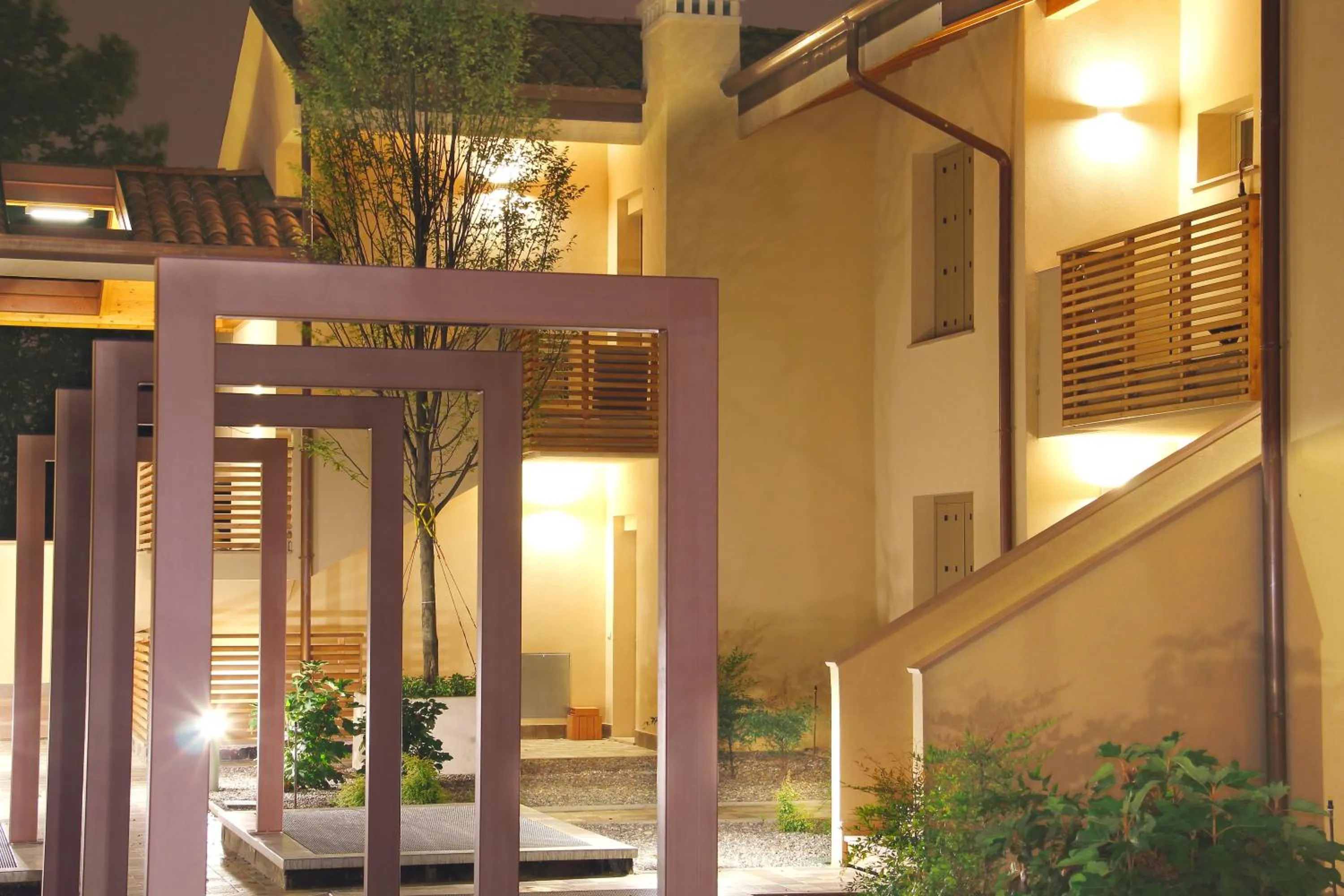 Facade/entrance in Bombyx Inn