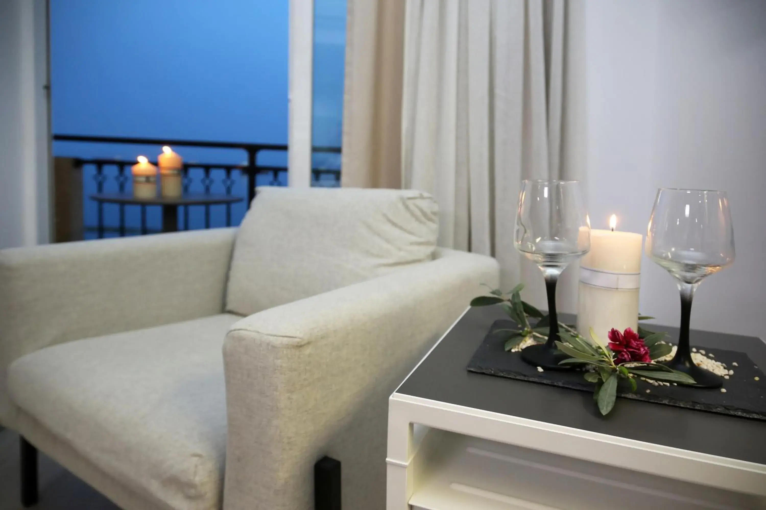 One-Bedroom Apartment with Sea & City View in Pier Beach Hotel Apartments One-Bedroom Apartment with Sea & City View in Pier Beach Hotel Apartments