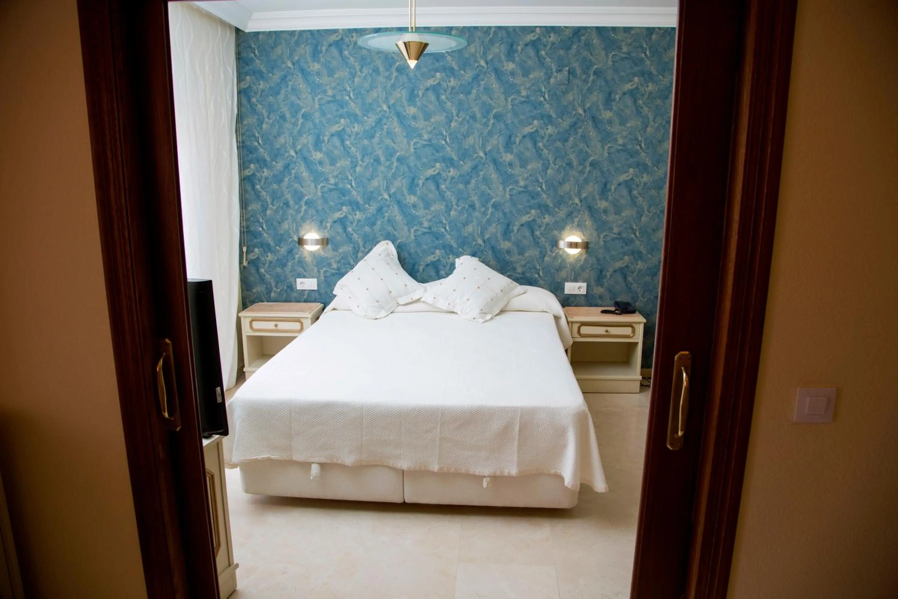 Bed in Hotel Reina Victoria