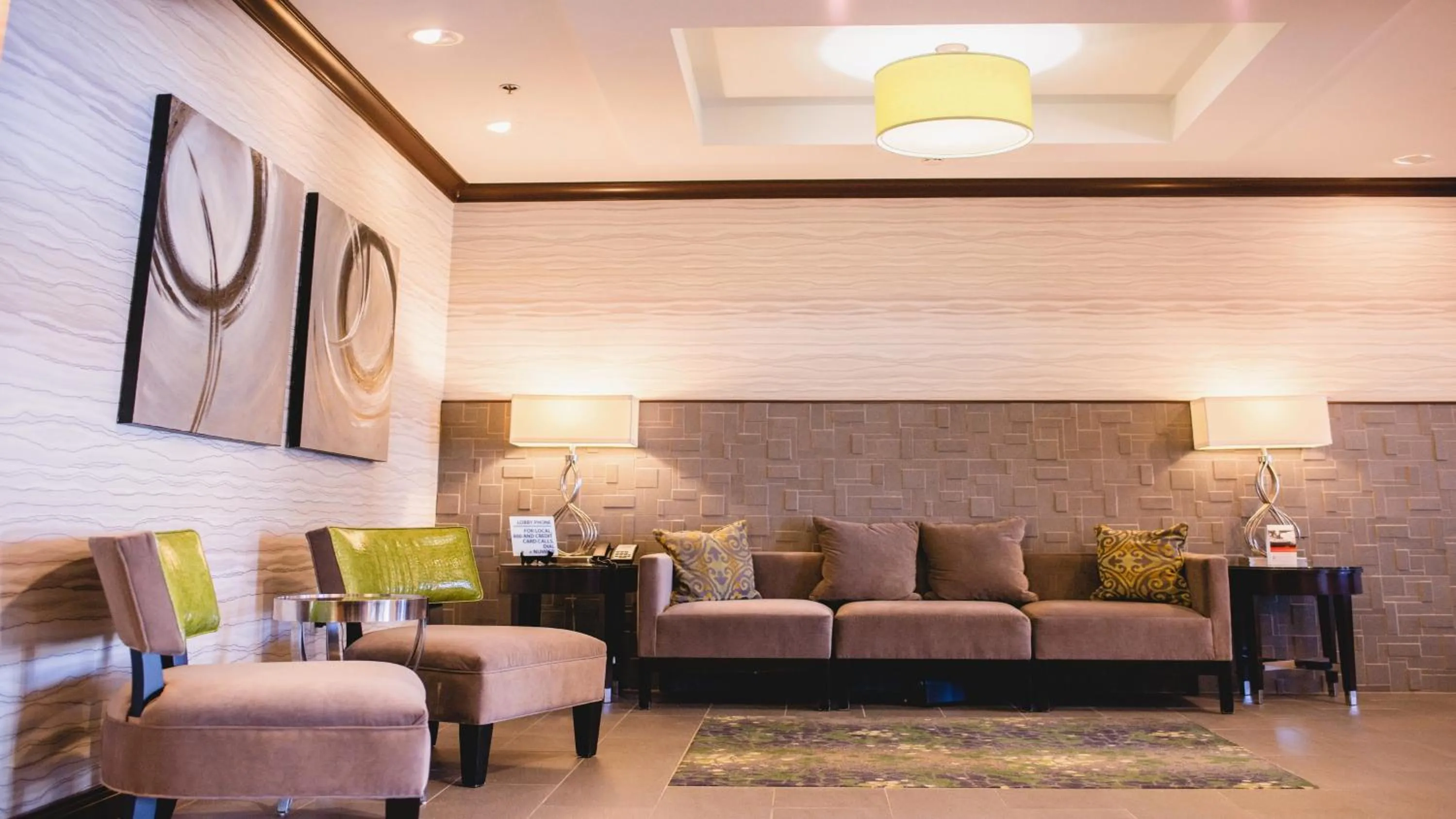 Property building in Holiday Inn Express & Suites Morton Peoria Area by IHG