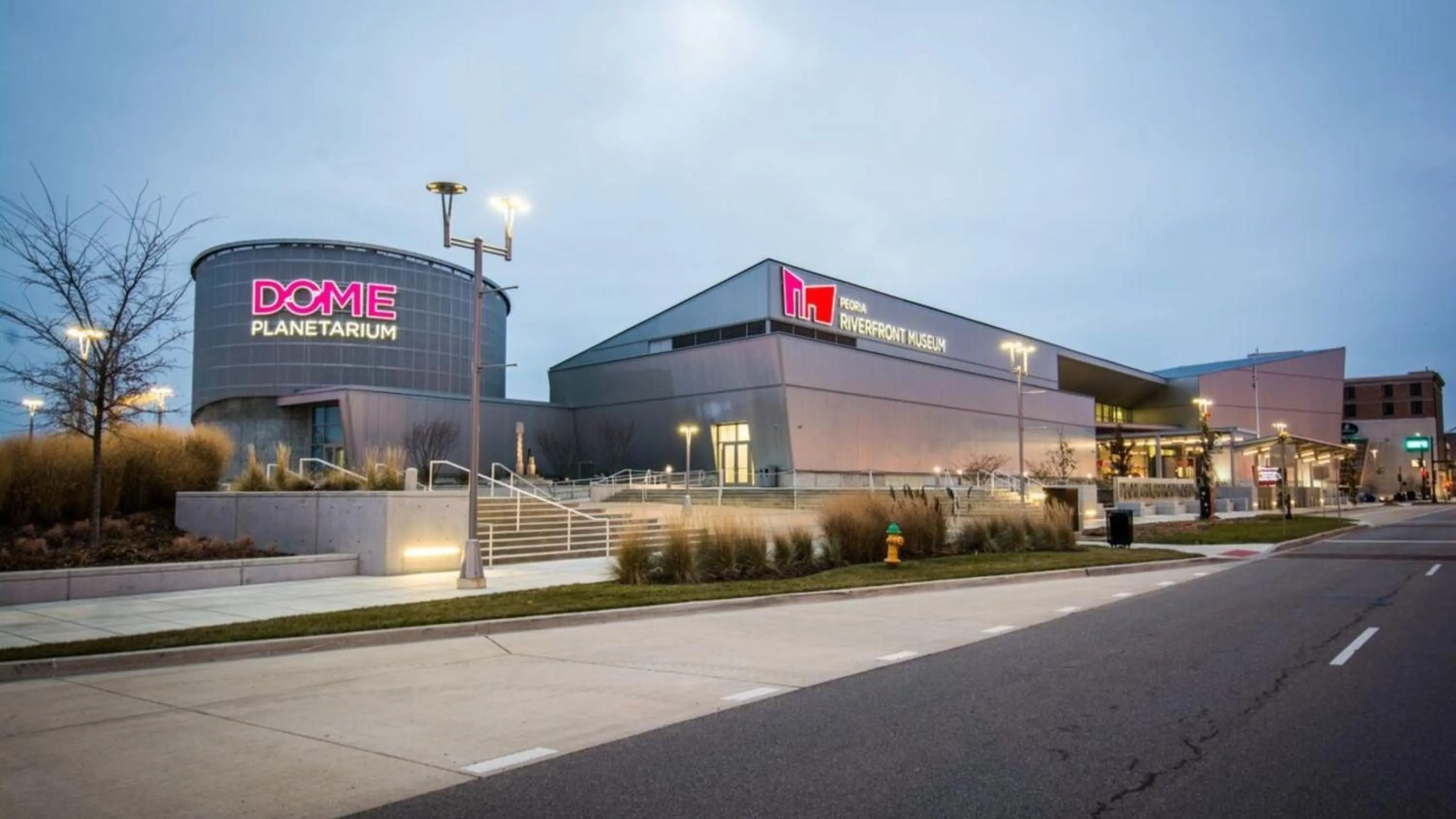 Area and facilities in Holiday Inn Express & Suites Morton Peoria Area by IHG