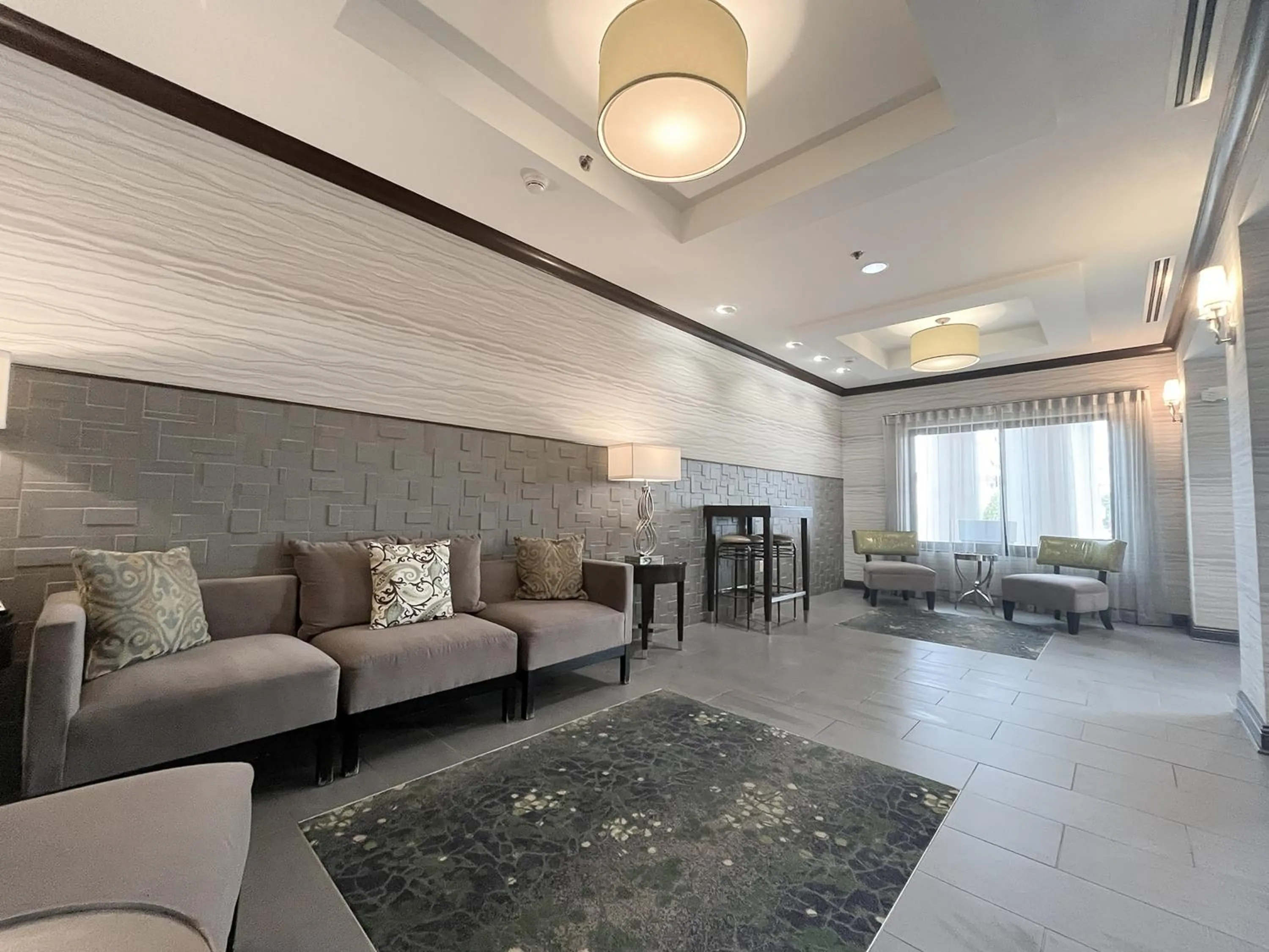 Property building in Holiday Inn Express & Suites Morton Peoria Area by IHG