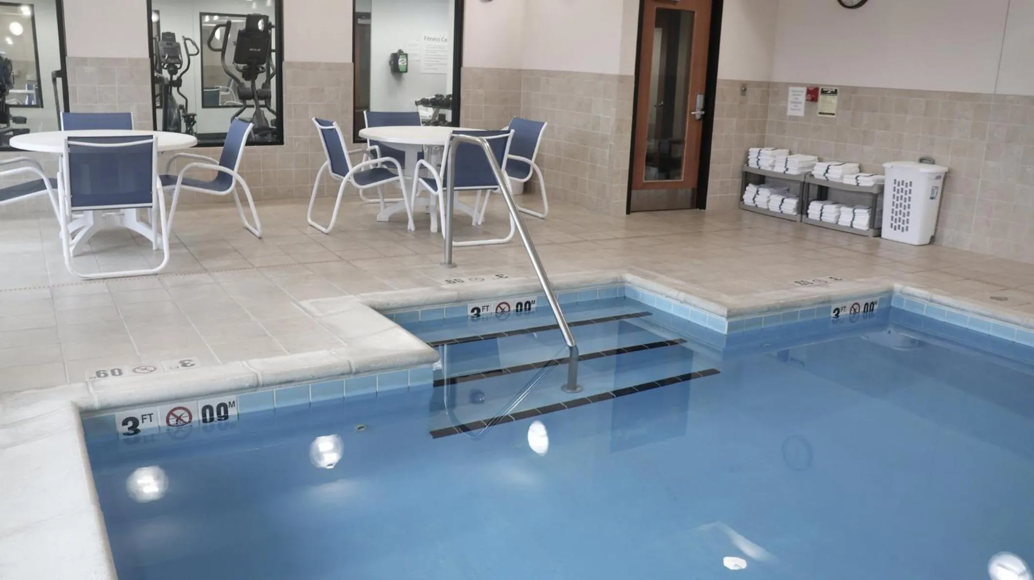 Swimming pool in Holiday Inn Express & Suites Morton Peoria Area by IHG
