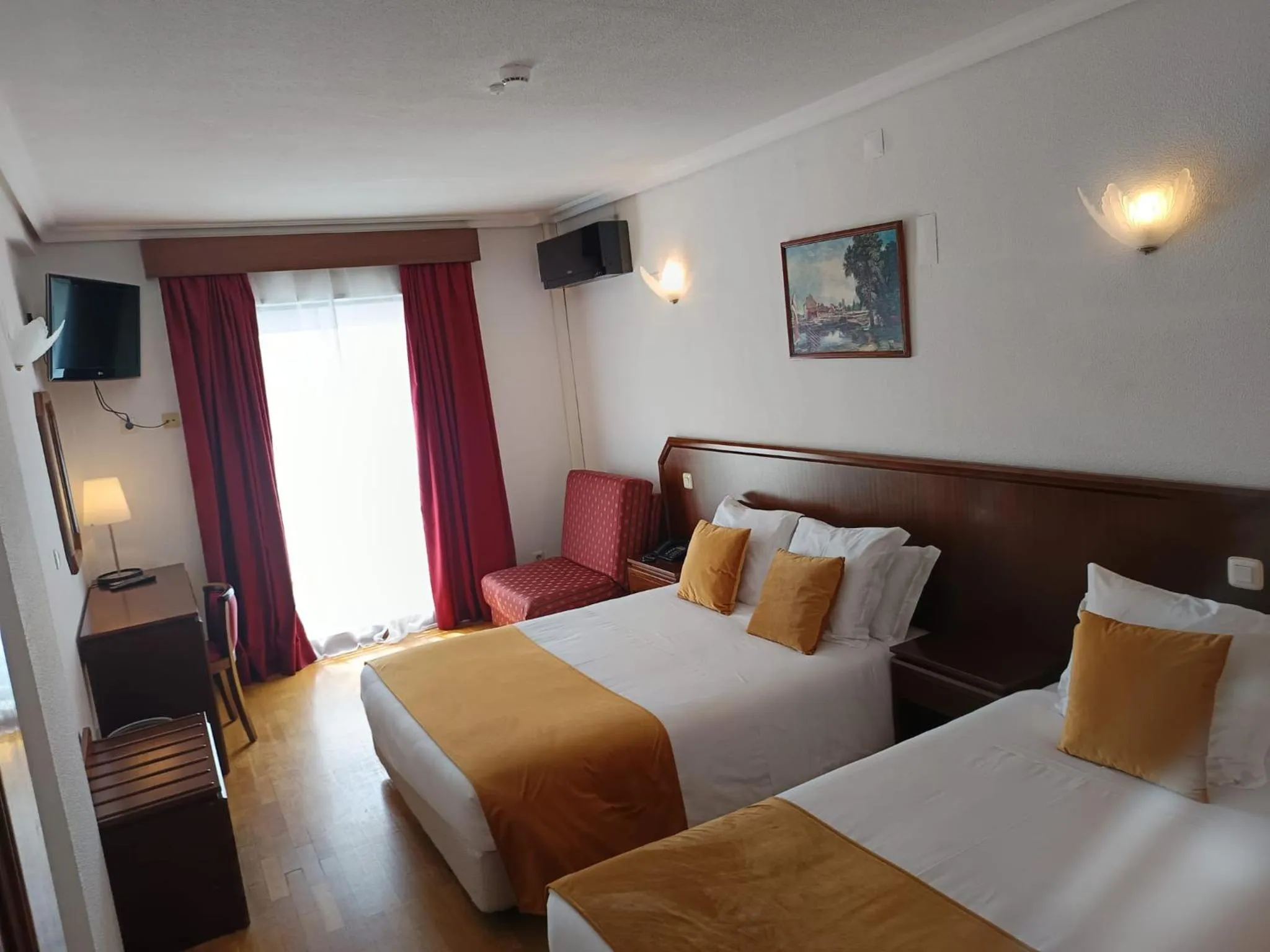 Bedroom, Bed in Hotel Turismo Miranda