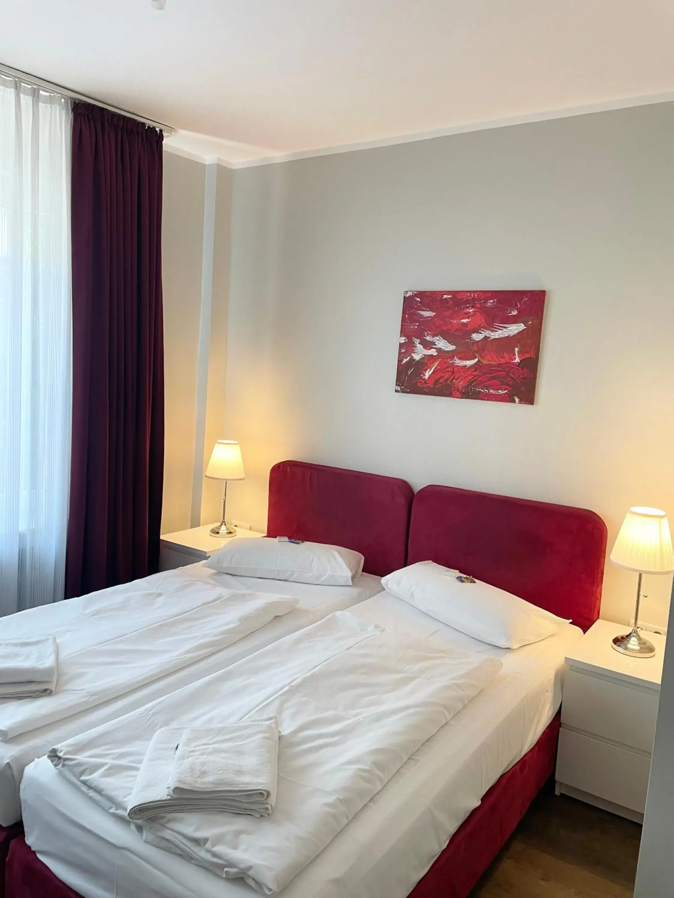 Twin Room - single occupancy in Barcelona Bed & Breakfast Twin Room - single occupancy in Barcelona Bed & Breakfast
