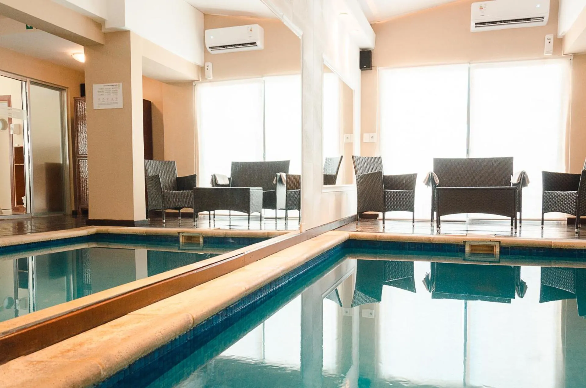 Swimming pool in Hotel Sunset Beach