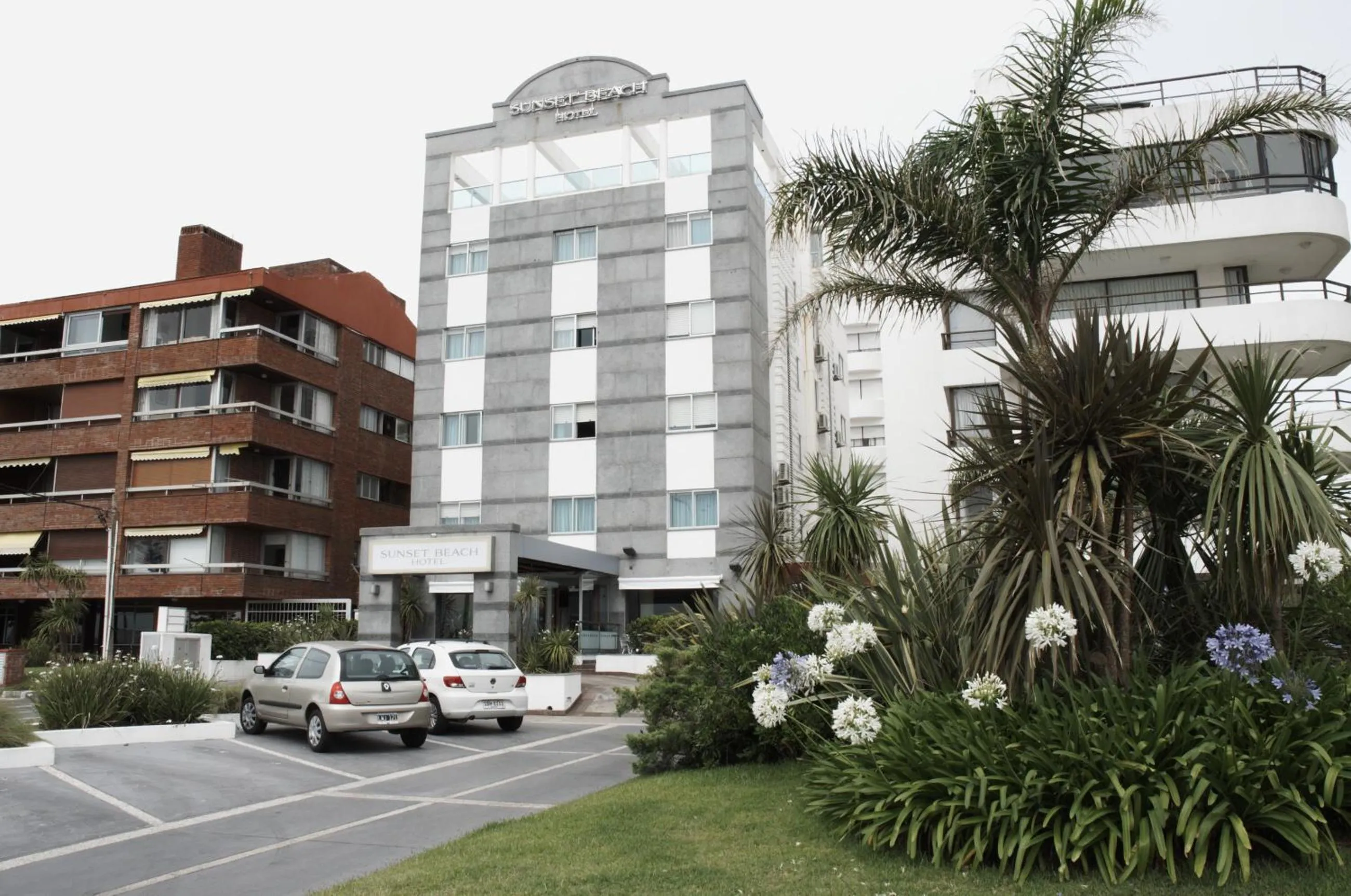 Facade/entrance in Hotel Sunset Beach