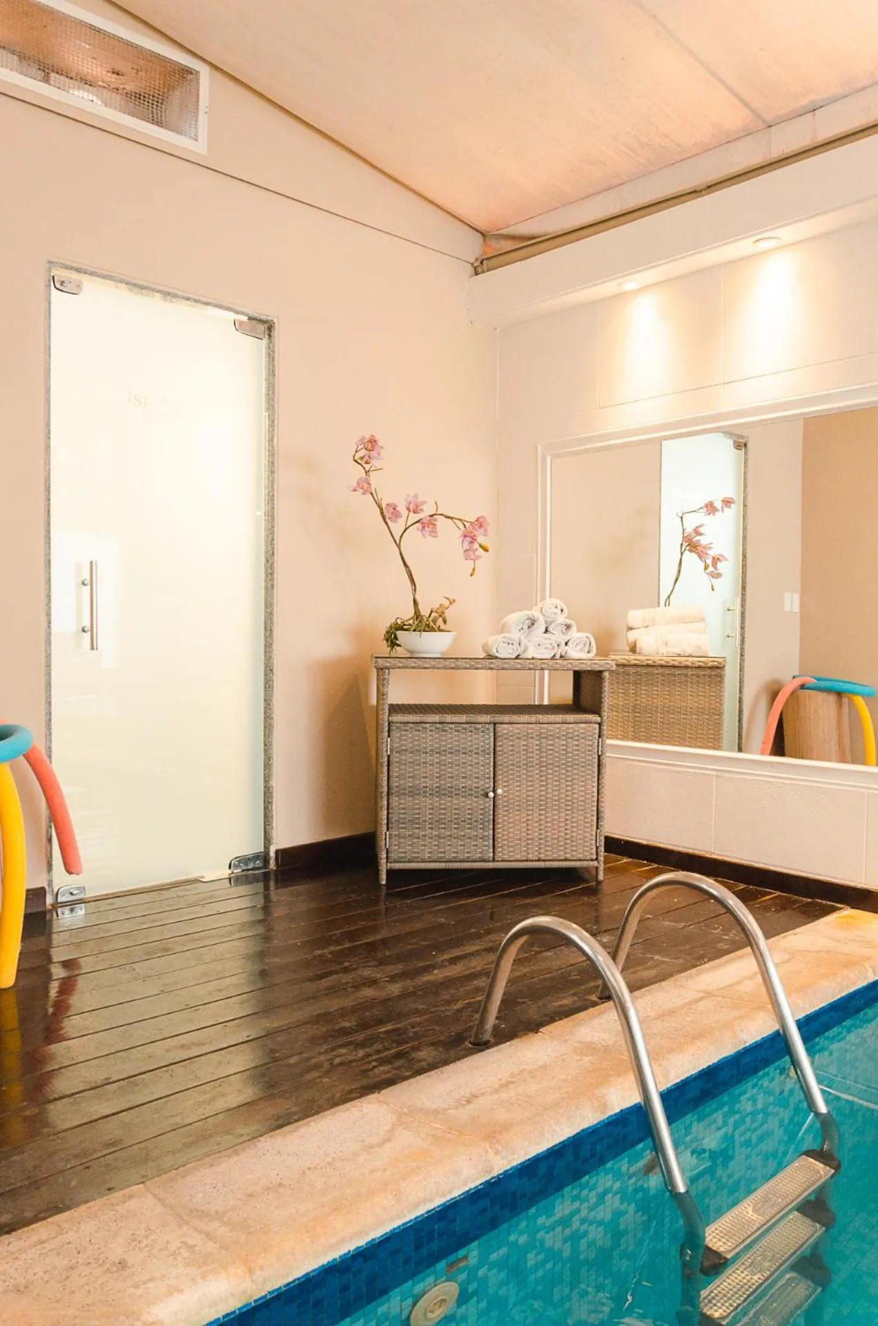 Swimming pool in Hotel Sunset Beach