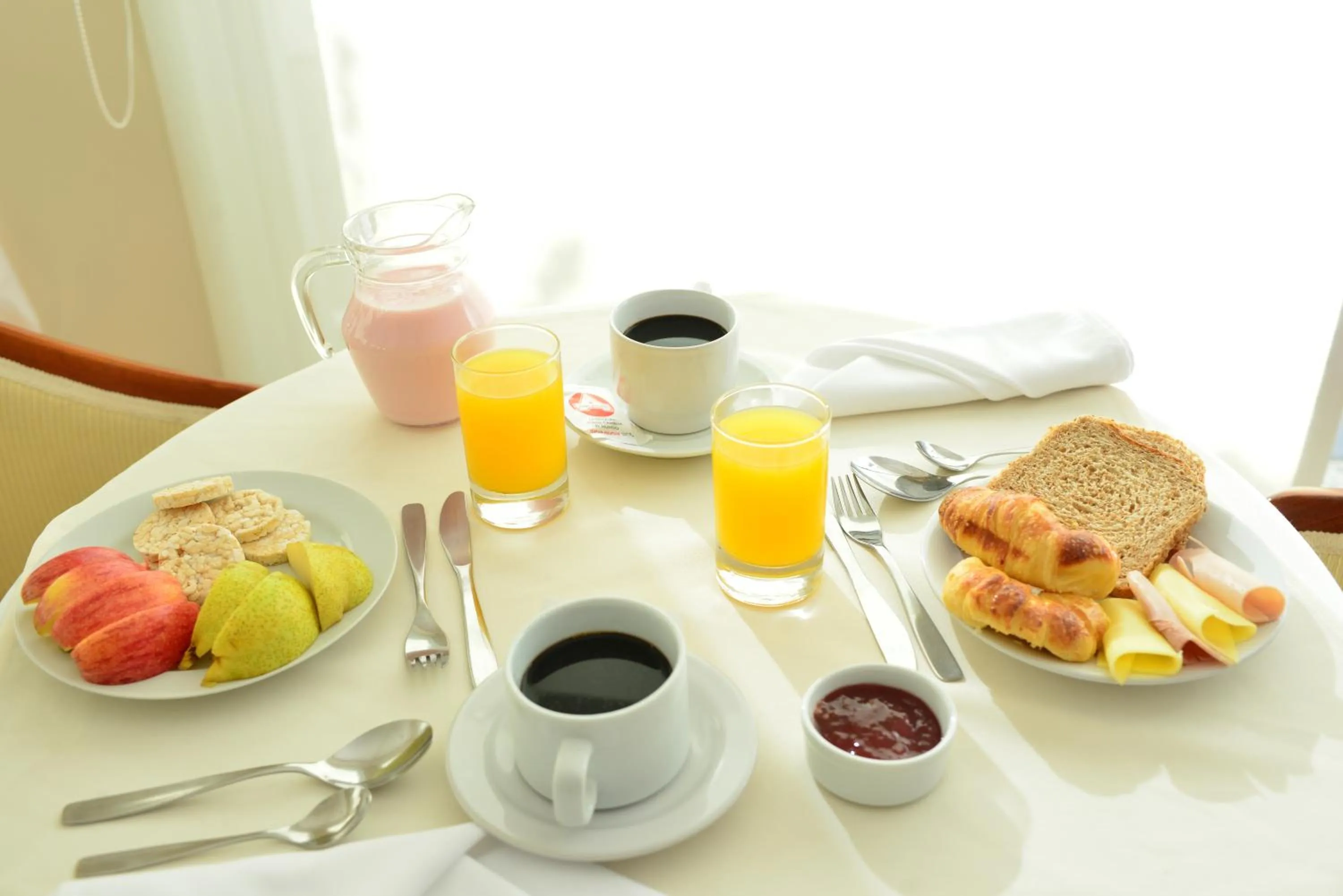 Restaurant/places to eat in Hotel Sunset Beach