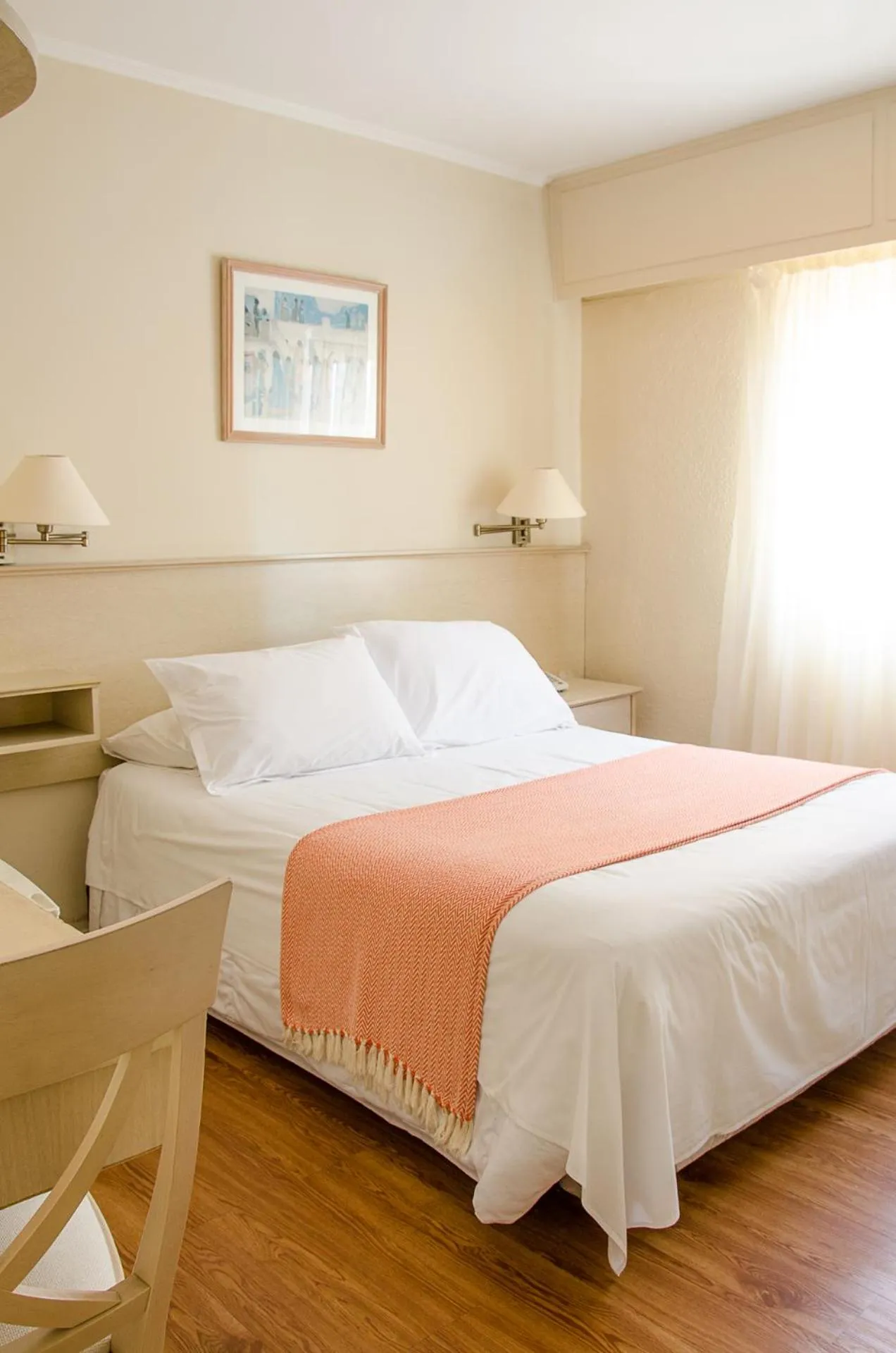 Photo of the whole room, Bed in Hotel Sunset Beach