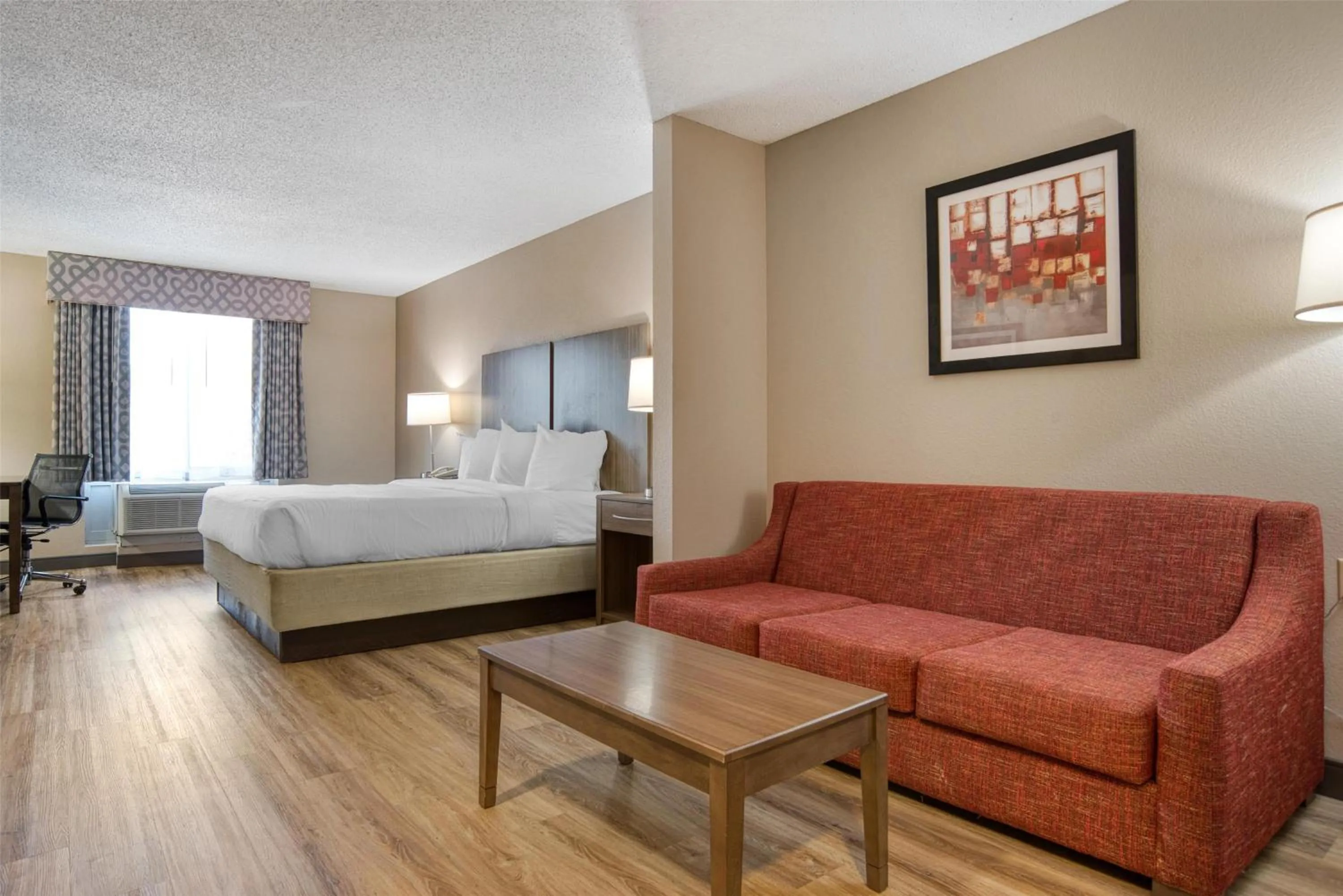 Bedroom, Bed in Best Western Plus Philadelphia-Choctaw Hotel and Suites