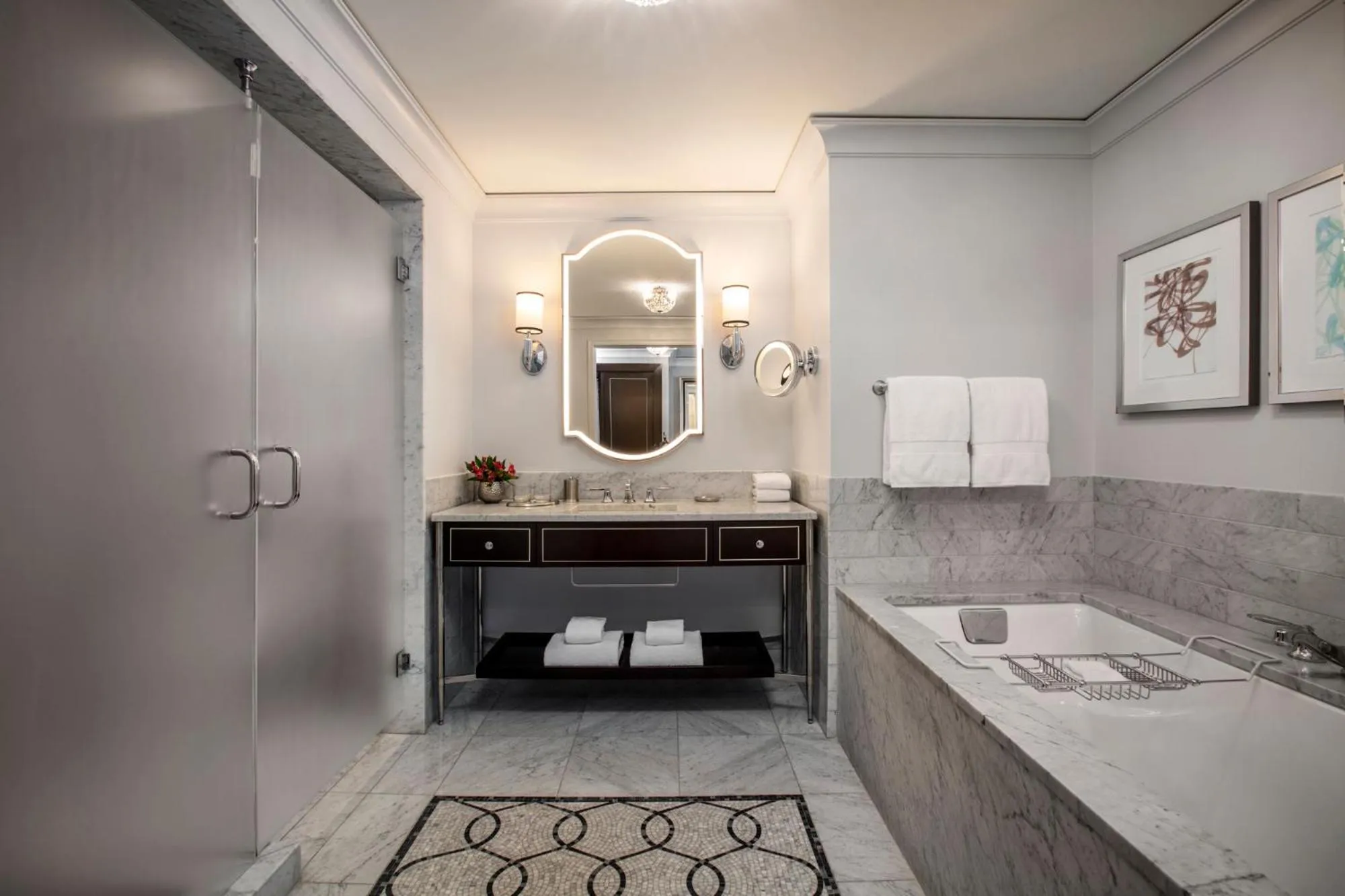 Bathroom in Waldorf Astoria Chicago