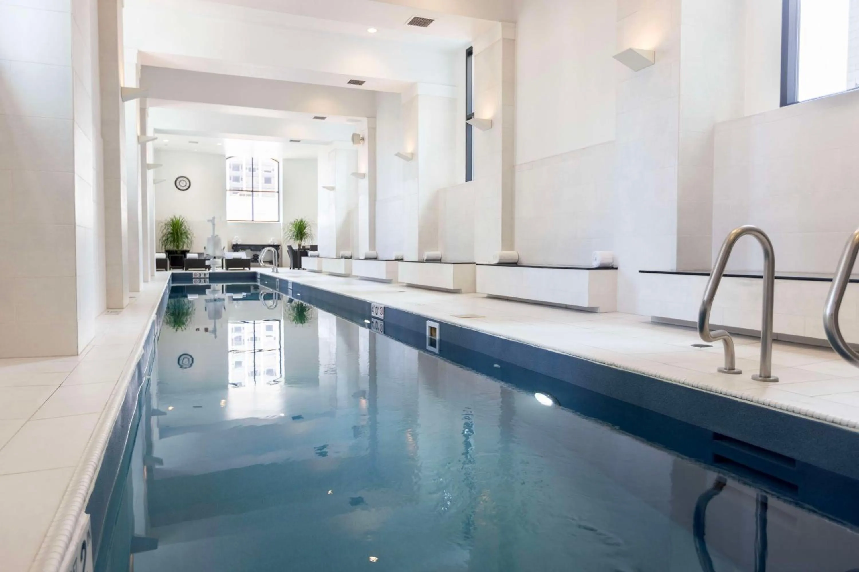 Pool view in Waldorf Astoria Chicago