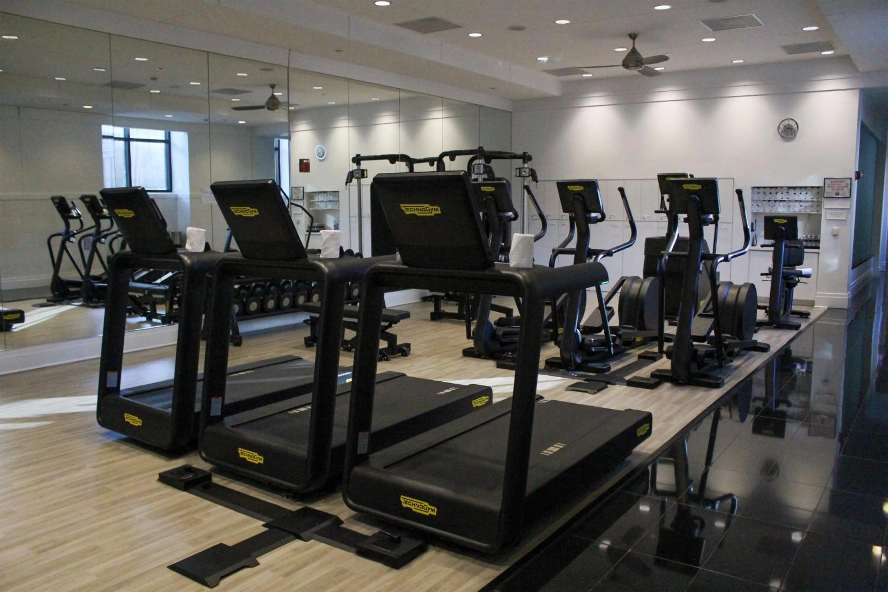 Fitness centre/facilities in Waldorf Astoria Chicago