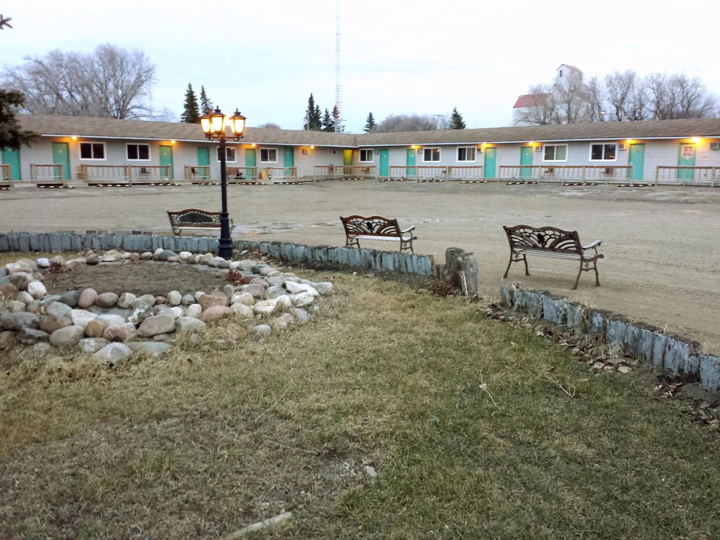 Garden in Moosomin Motel