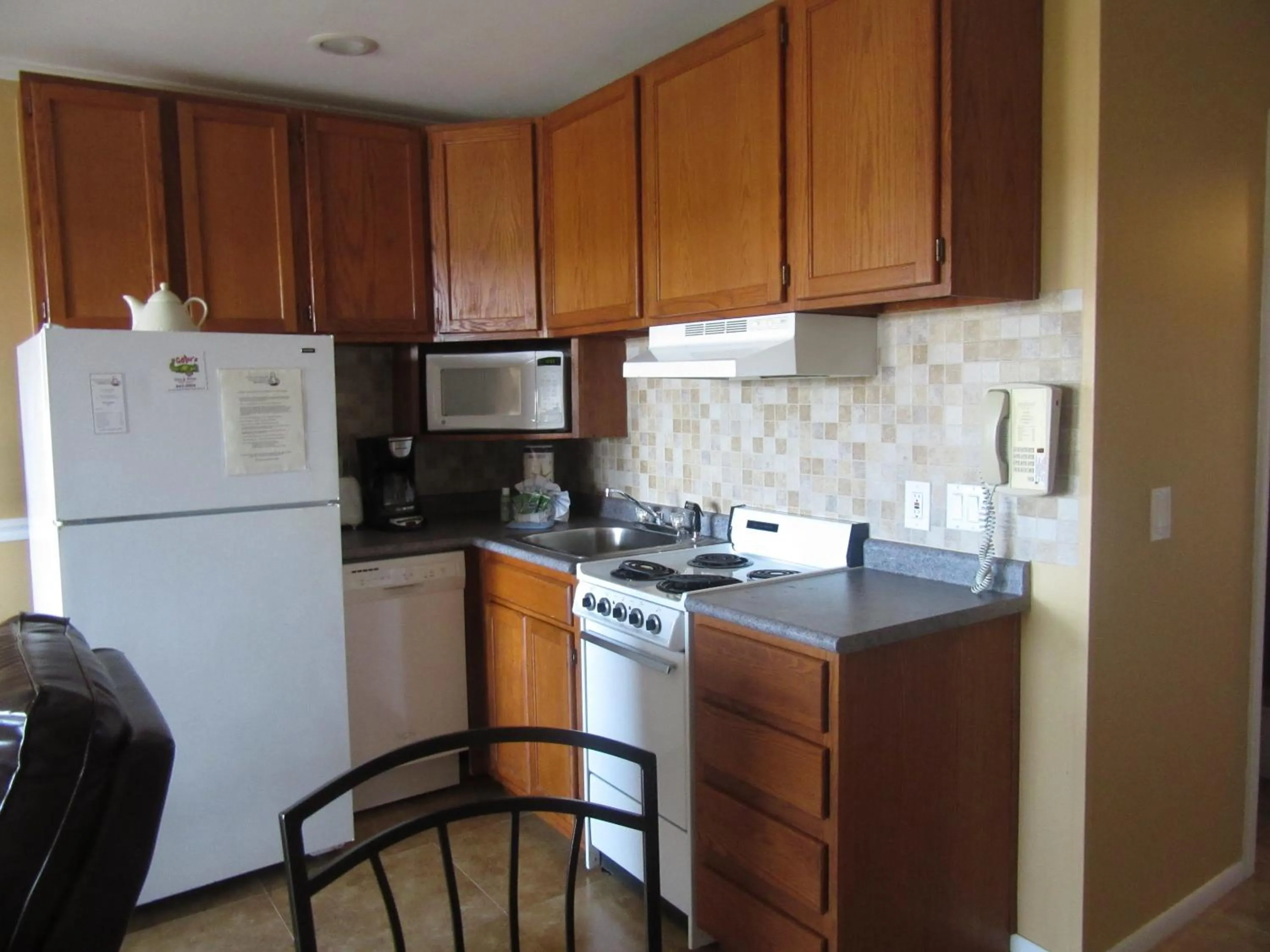 Kitchen or kitchenette in Hilton Head Island Beach and Tennis Resort
