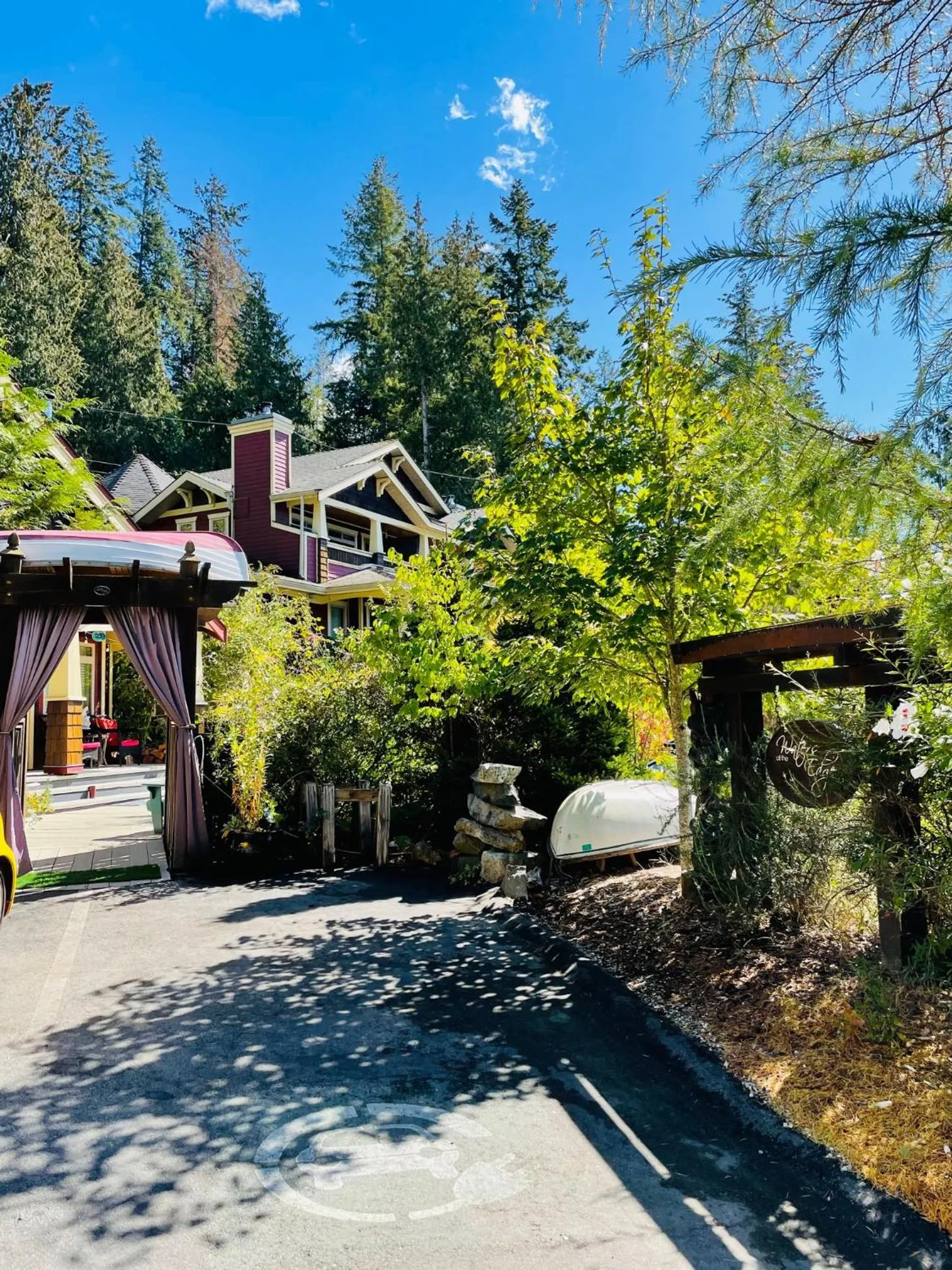 The Tuwanek Hotel and Spa